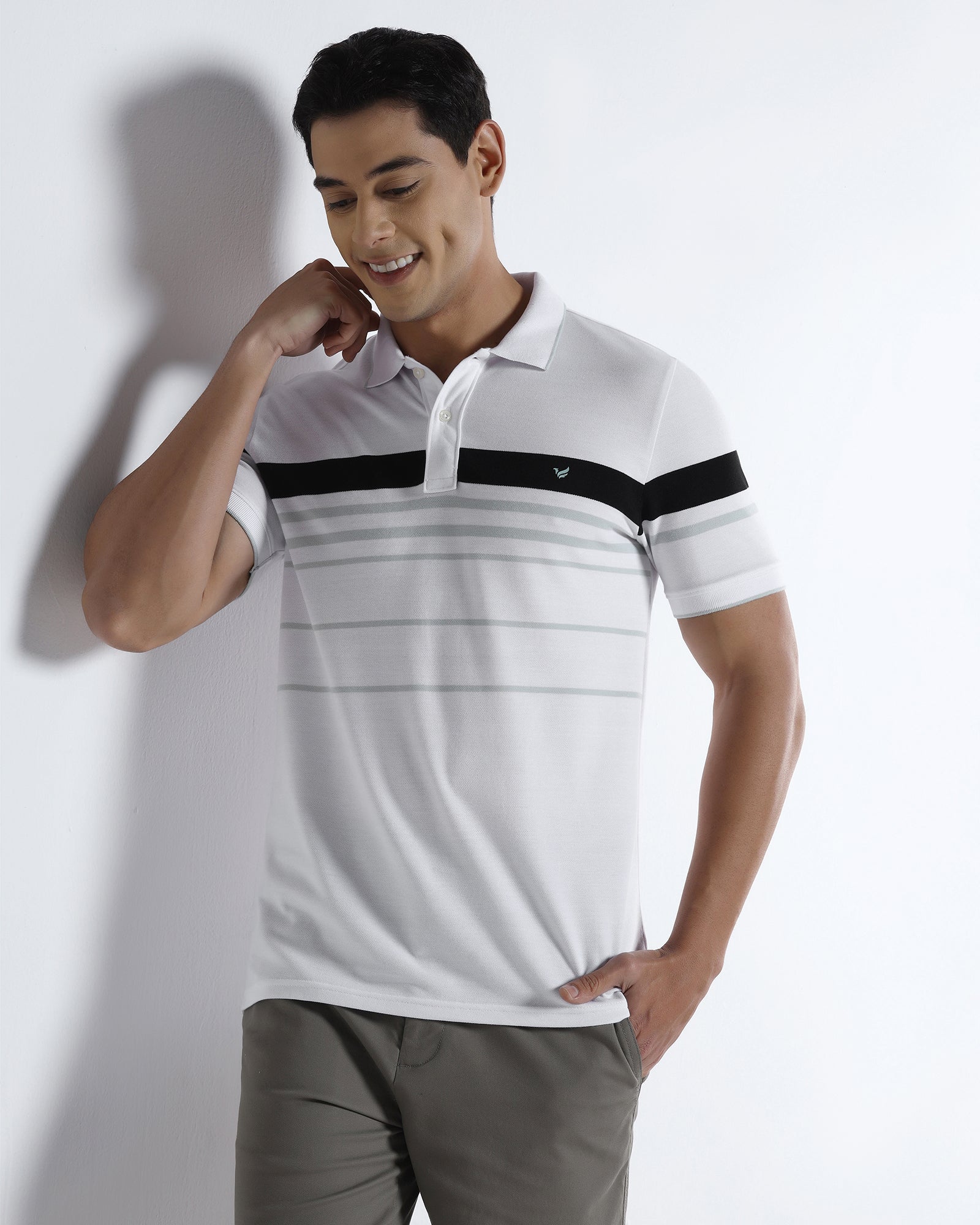 White Stripe Polo - Bandera
