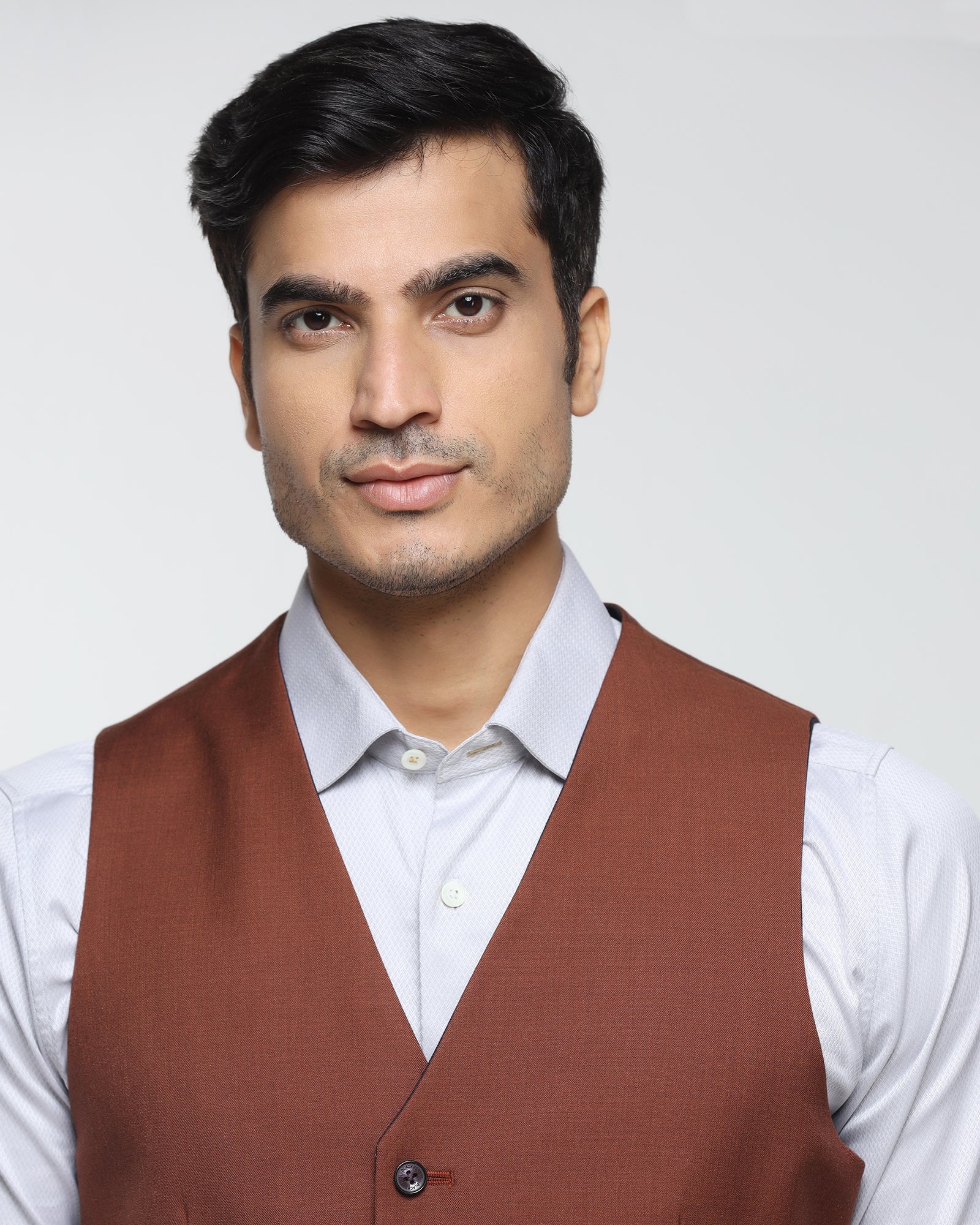 Wine V-Neck Solid Waistcoat - Oslo