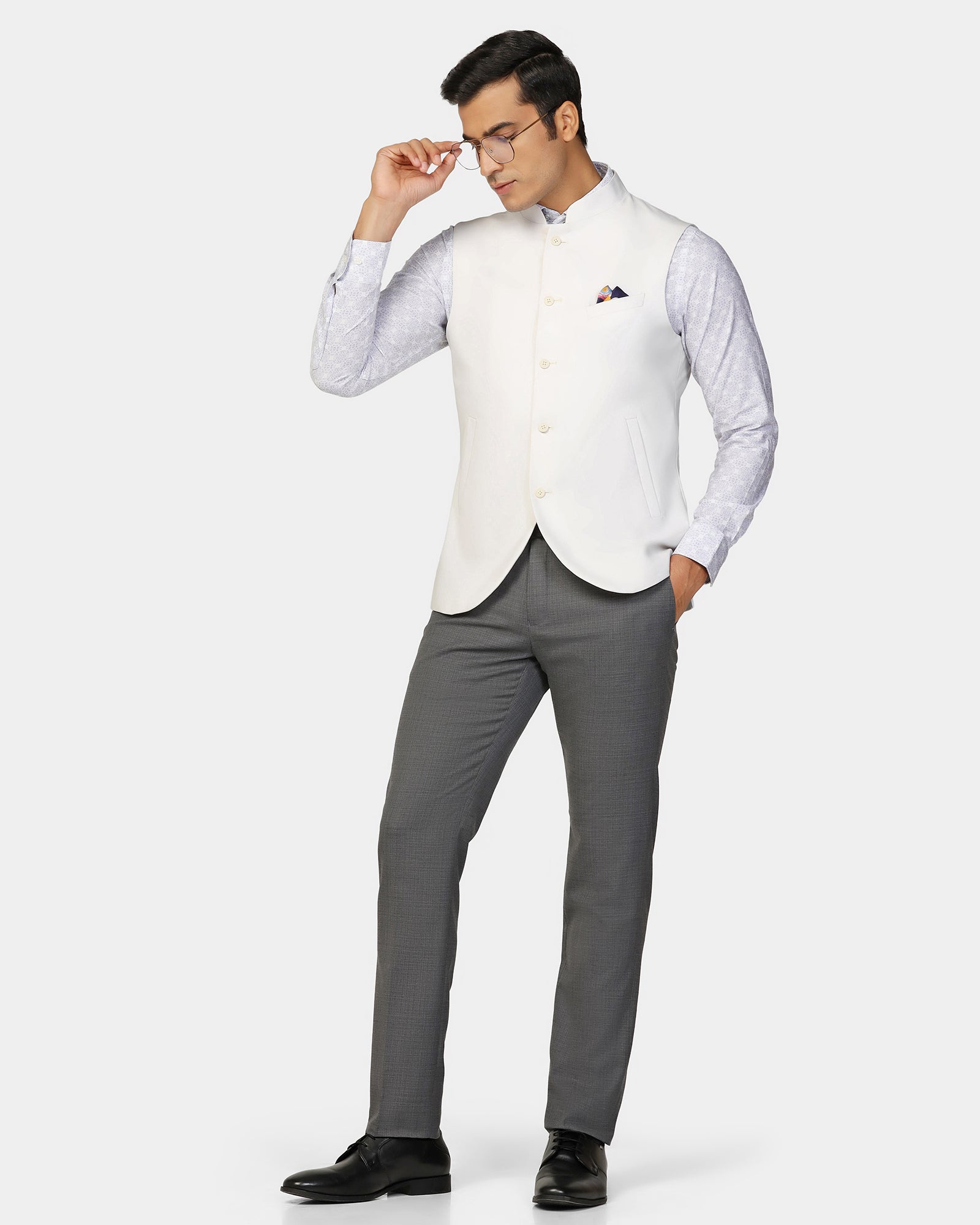 TechPro Bandhgala Formal White Solid Waistcoat - Travalo