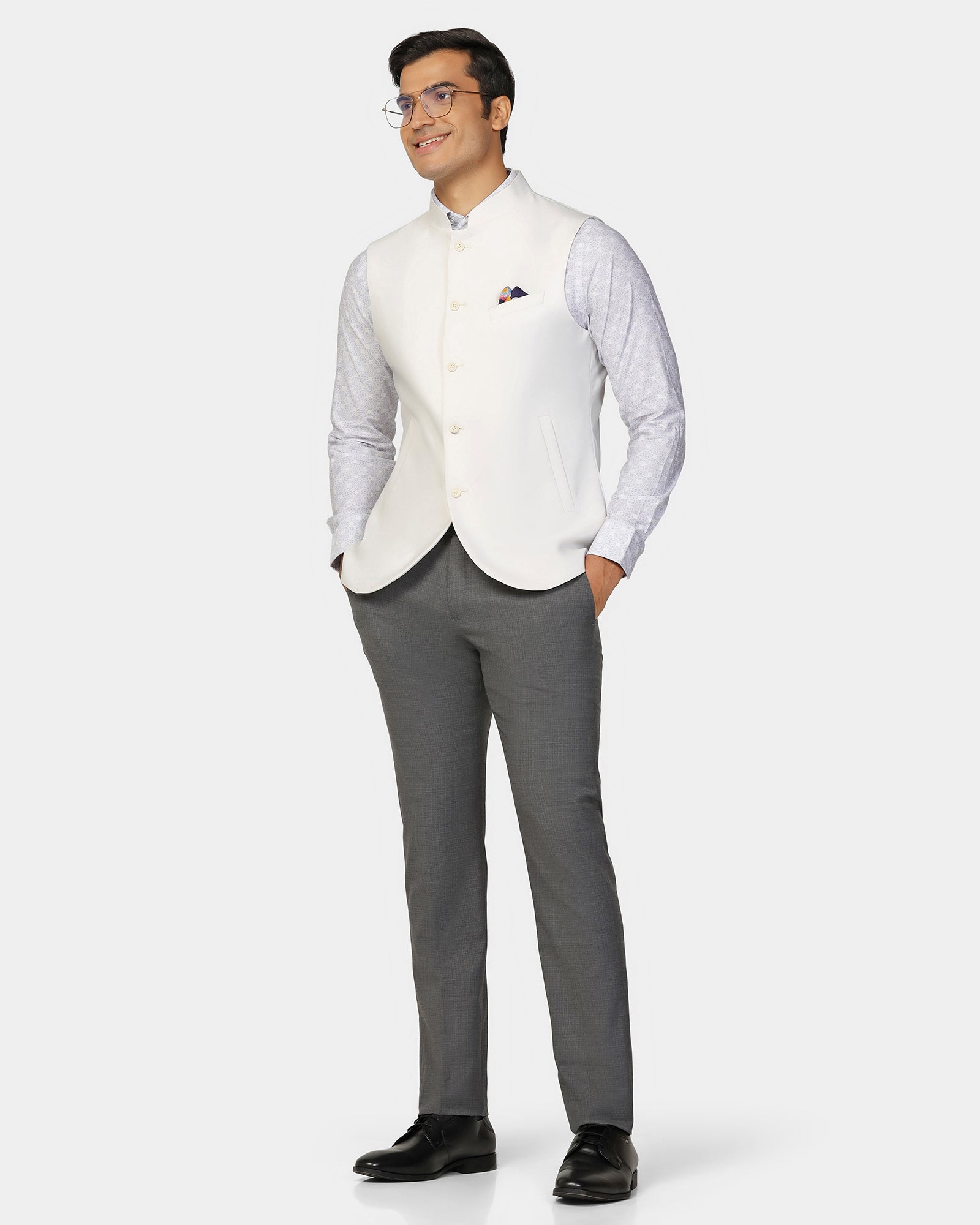 TechPro Bandhgala Formal White Solid Waistcoat - Travalo
