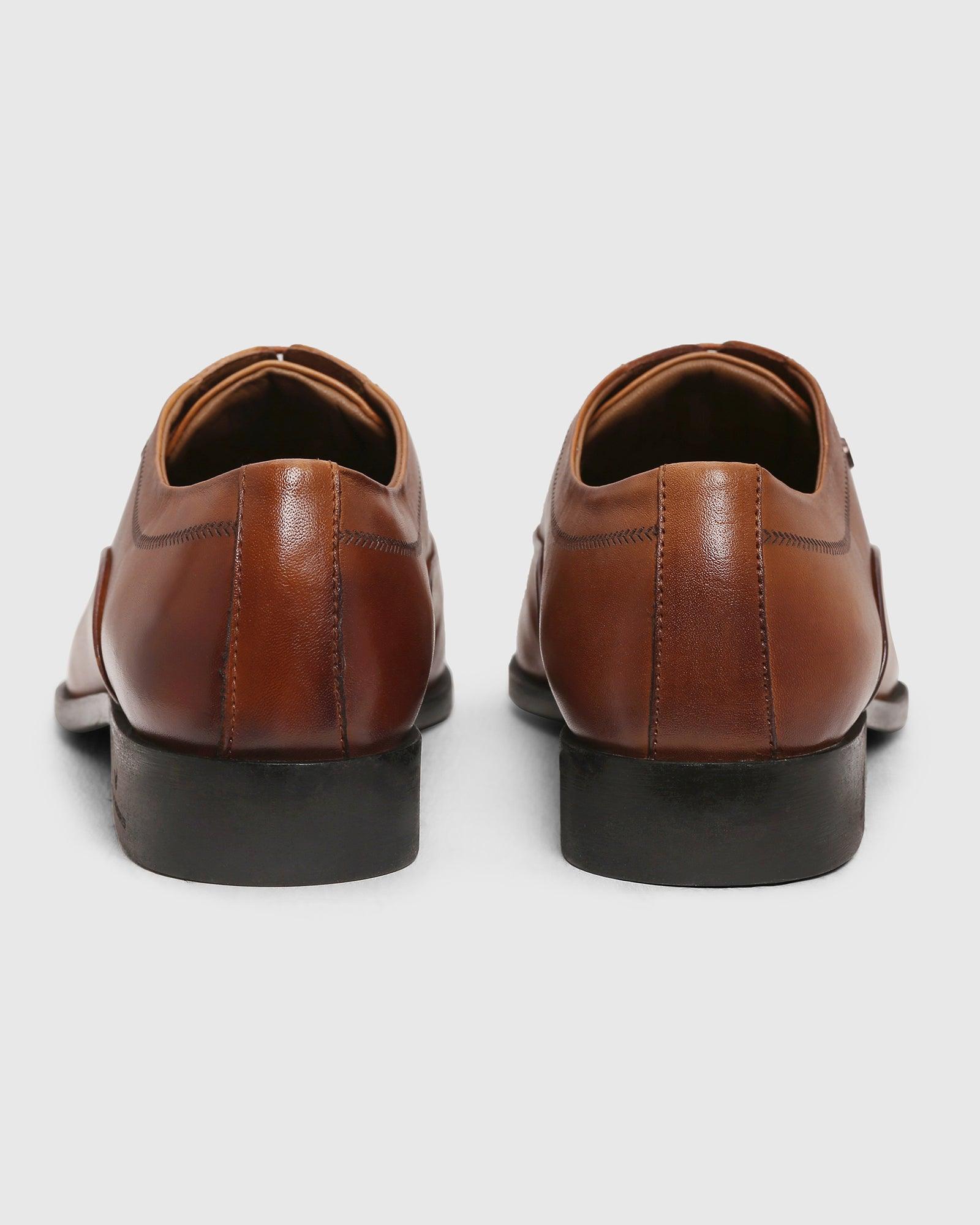 Textured Leather Oxford Shoes In Tan (Lebum) - Blackberrys