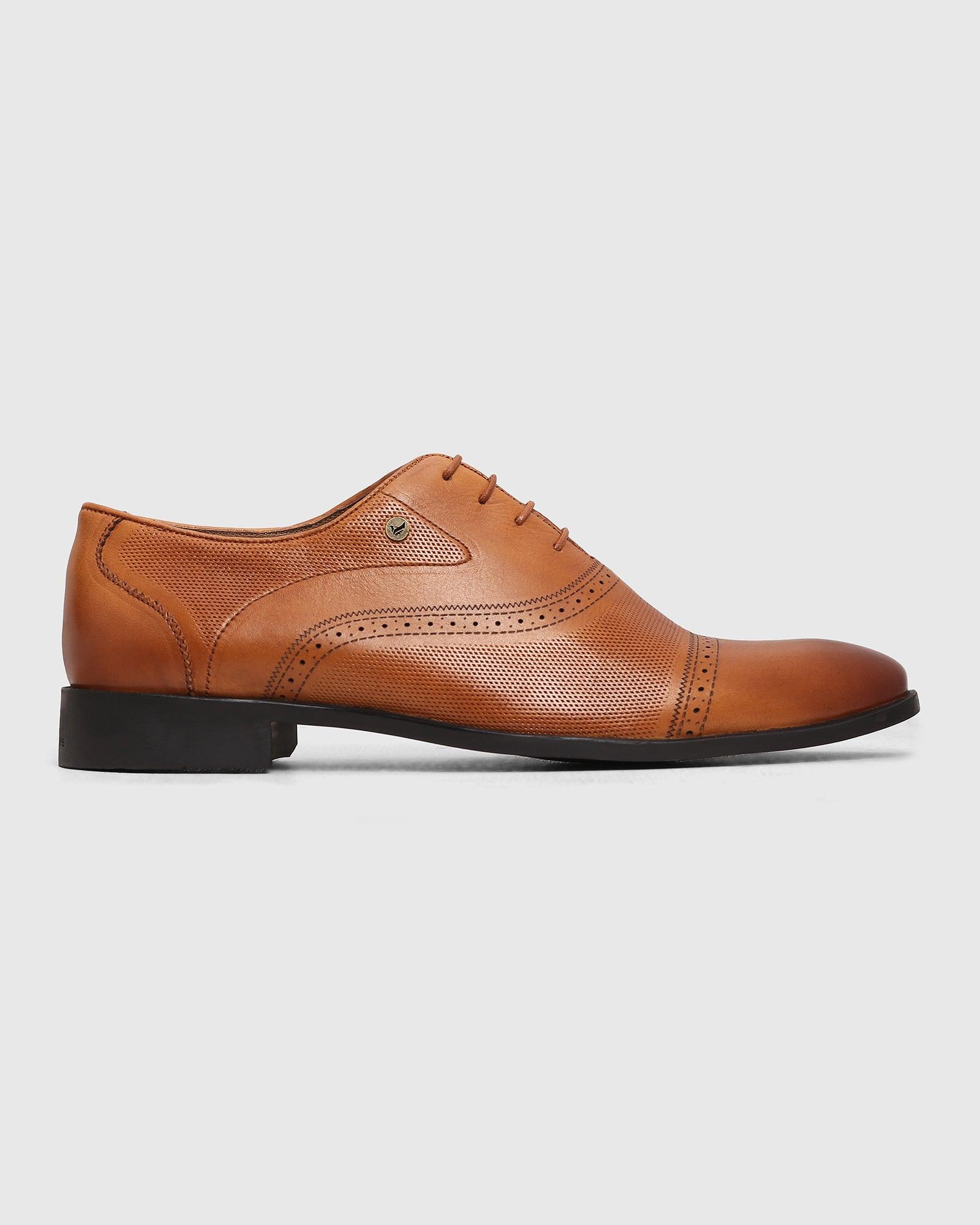 Textured Leather Oxford Shoes In Tan (Lewis) - Blackberrys