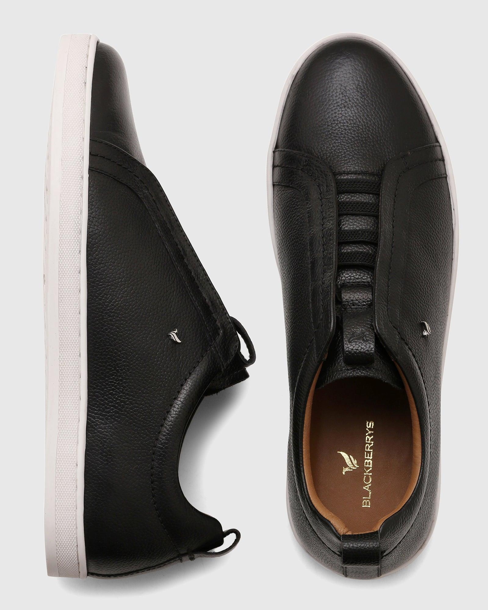 Textured Leather Sneakers In Black (Quel) - Blackberrys