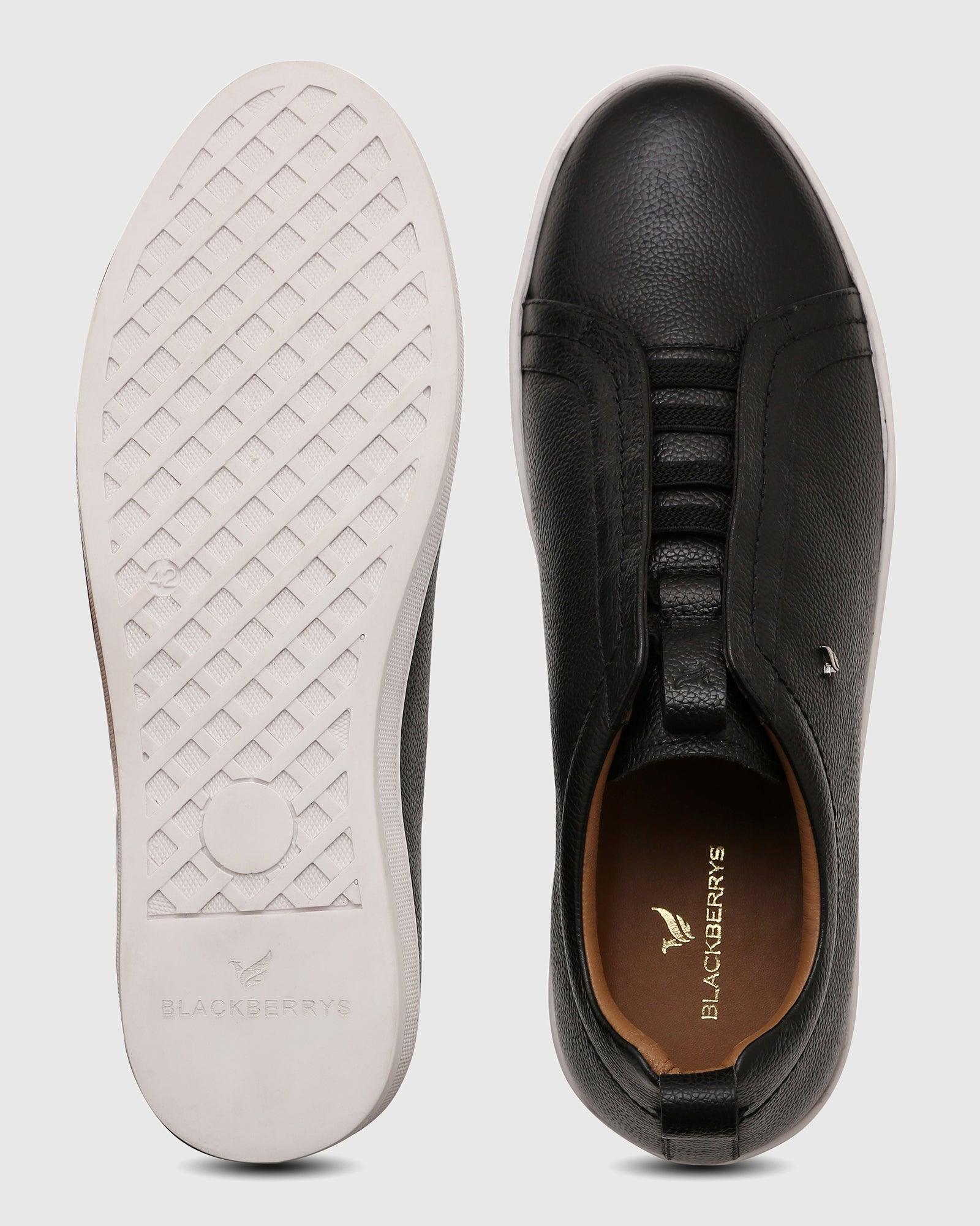 Textured Leather Sneakers In Black (Quel) - Blackberrys