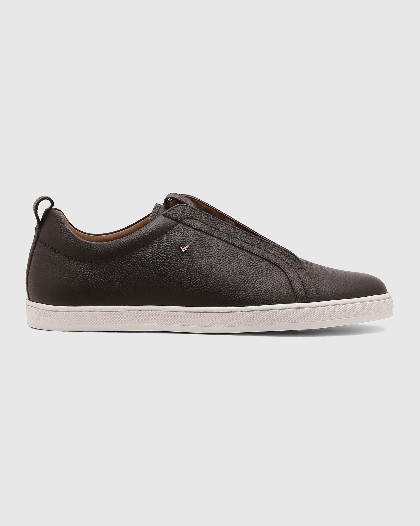 Textured Leather Sneakers In Chocolate Brown (Quel) - Blackberrys
