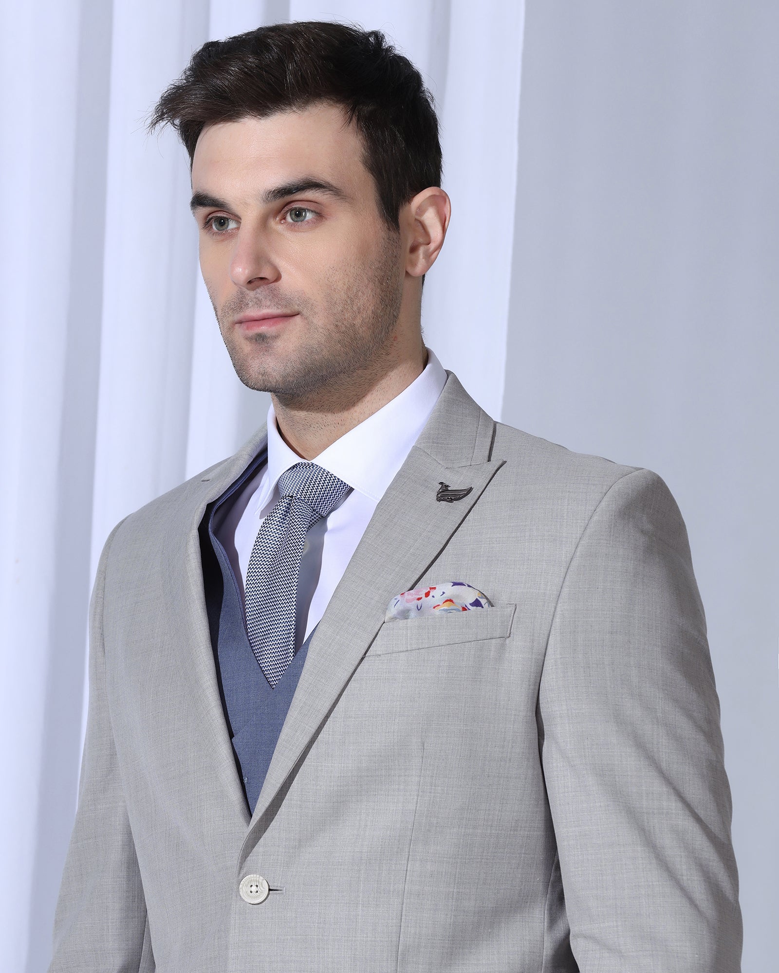 Three Piece Grey Solid Formal Suit - Oden