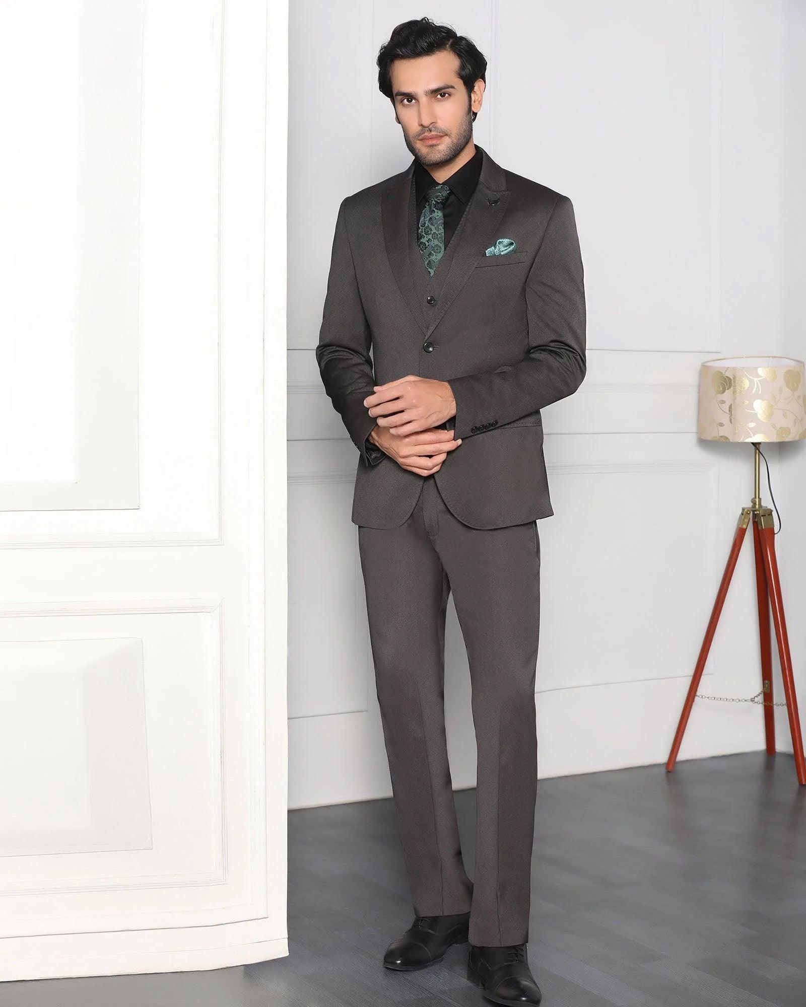 Black Raspberry Suit Shop Blackberrys Must-Haves – Essential, Stylish Wardrobe Pieces