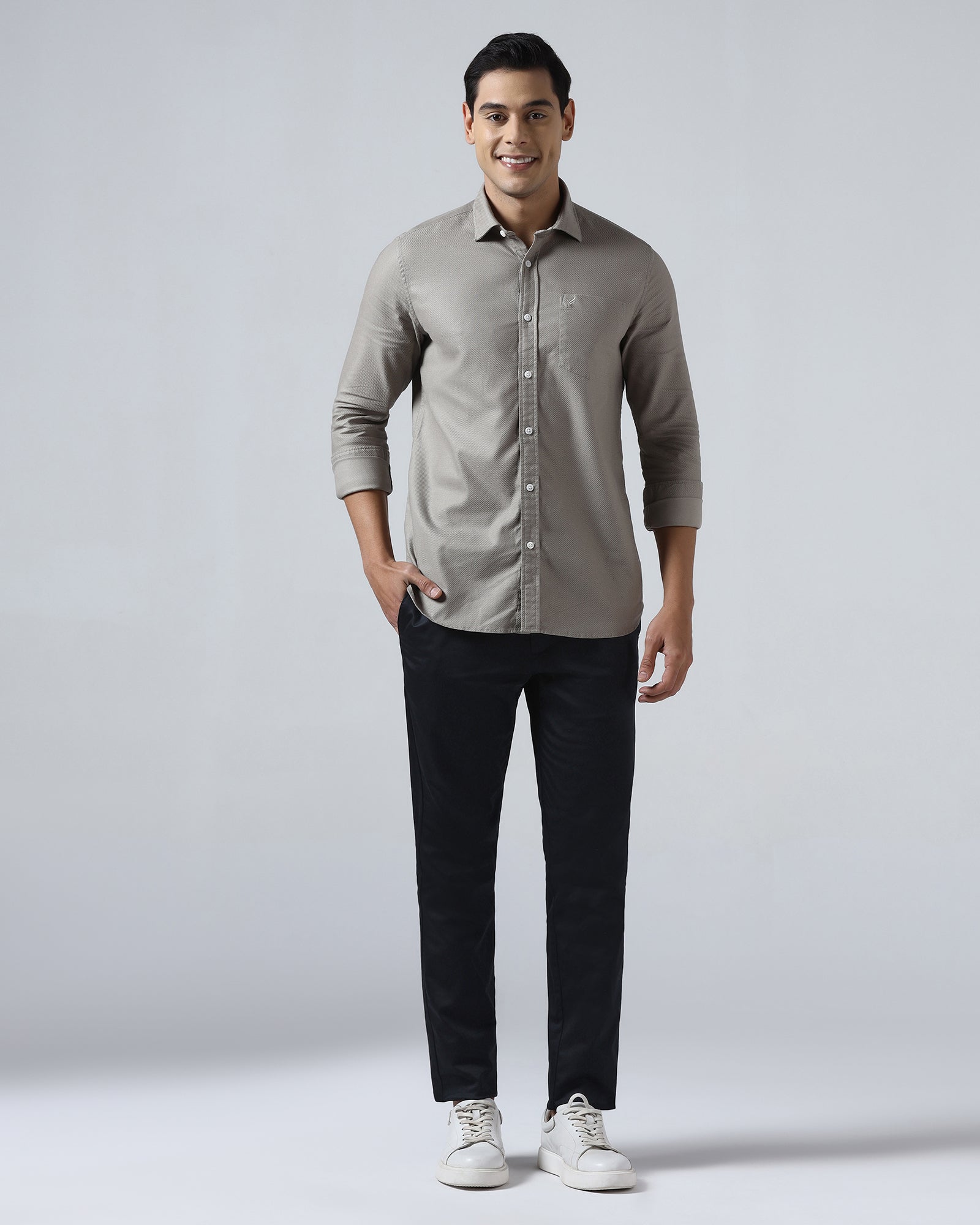 Black Non Iron Solid Khakis - Cypres