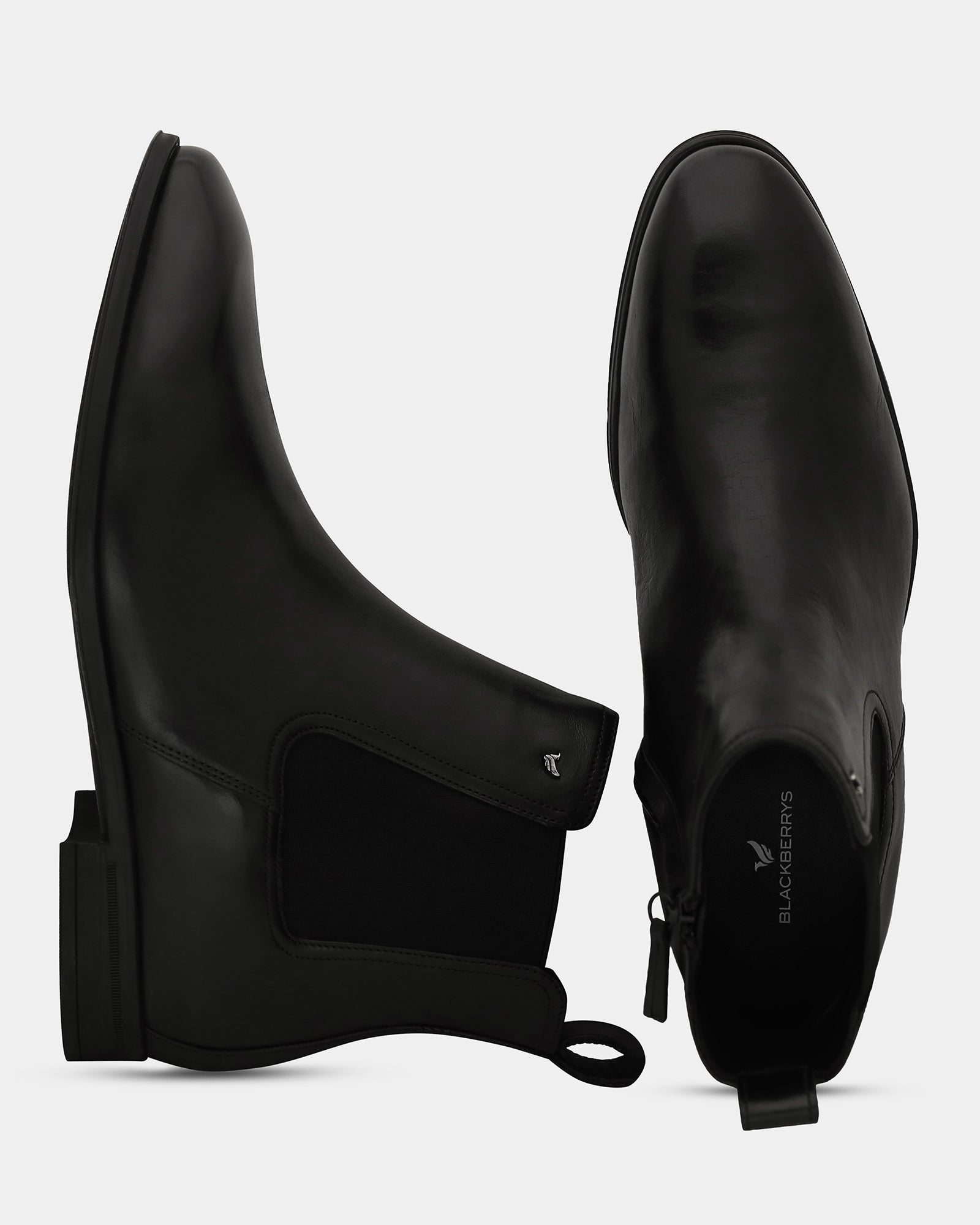 Black Solid Boots - Wrayy