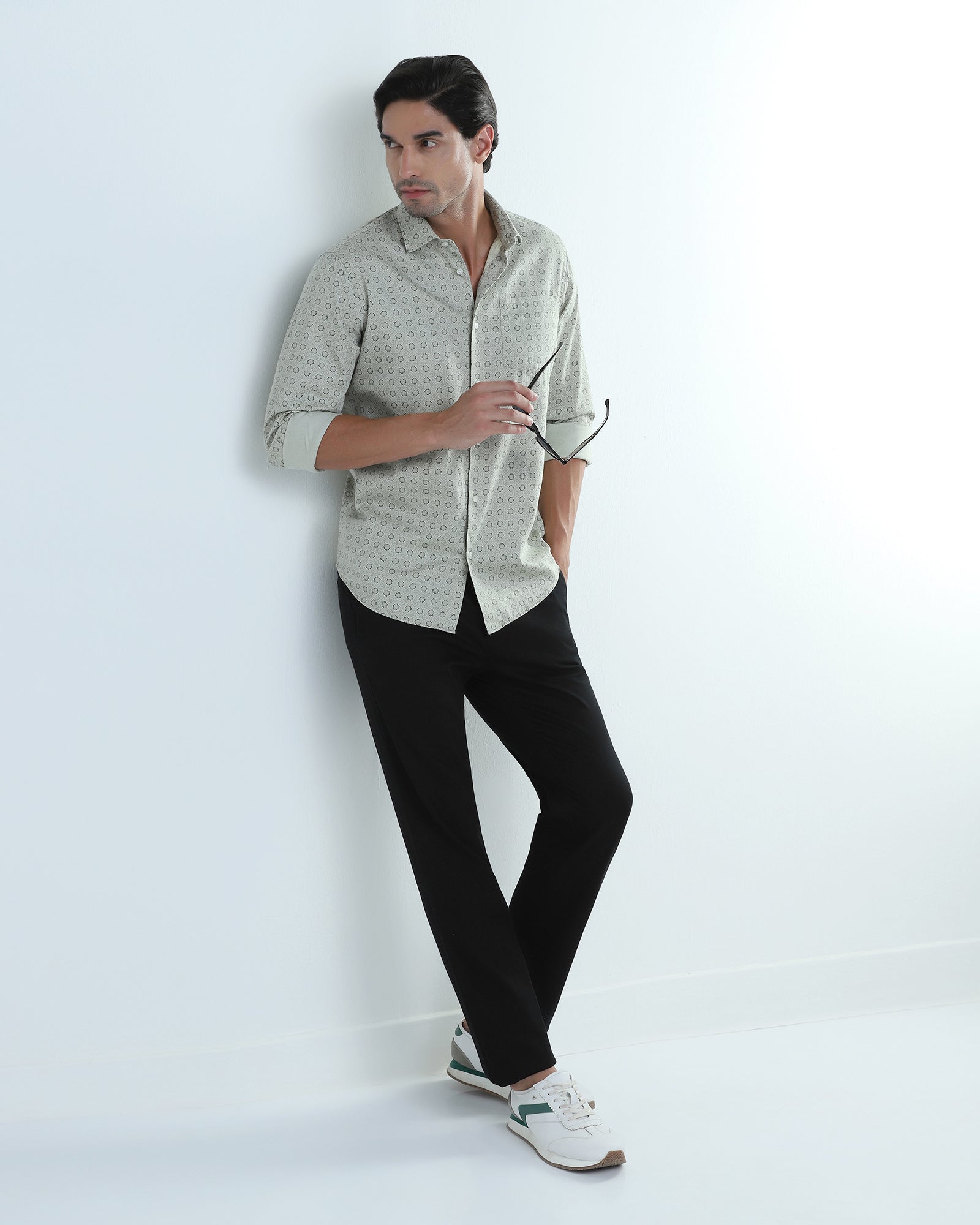 Black Textured Khakis - Fint
