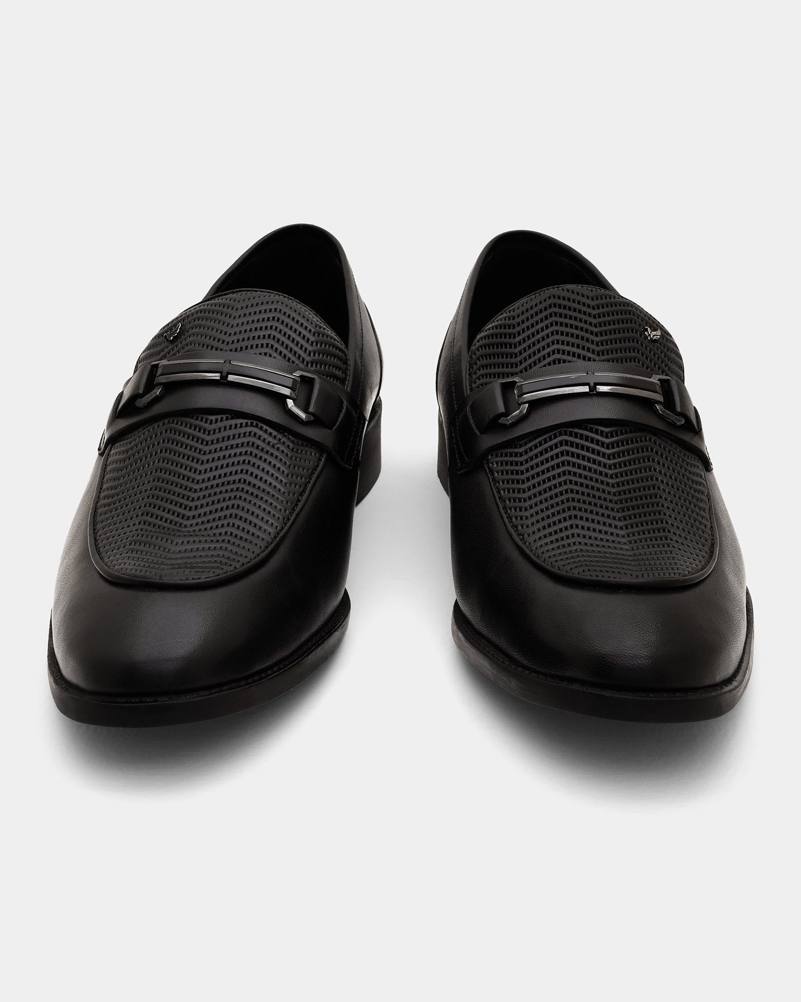 Black Textured Slip On Shoes - Apron