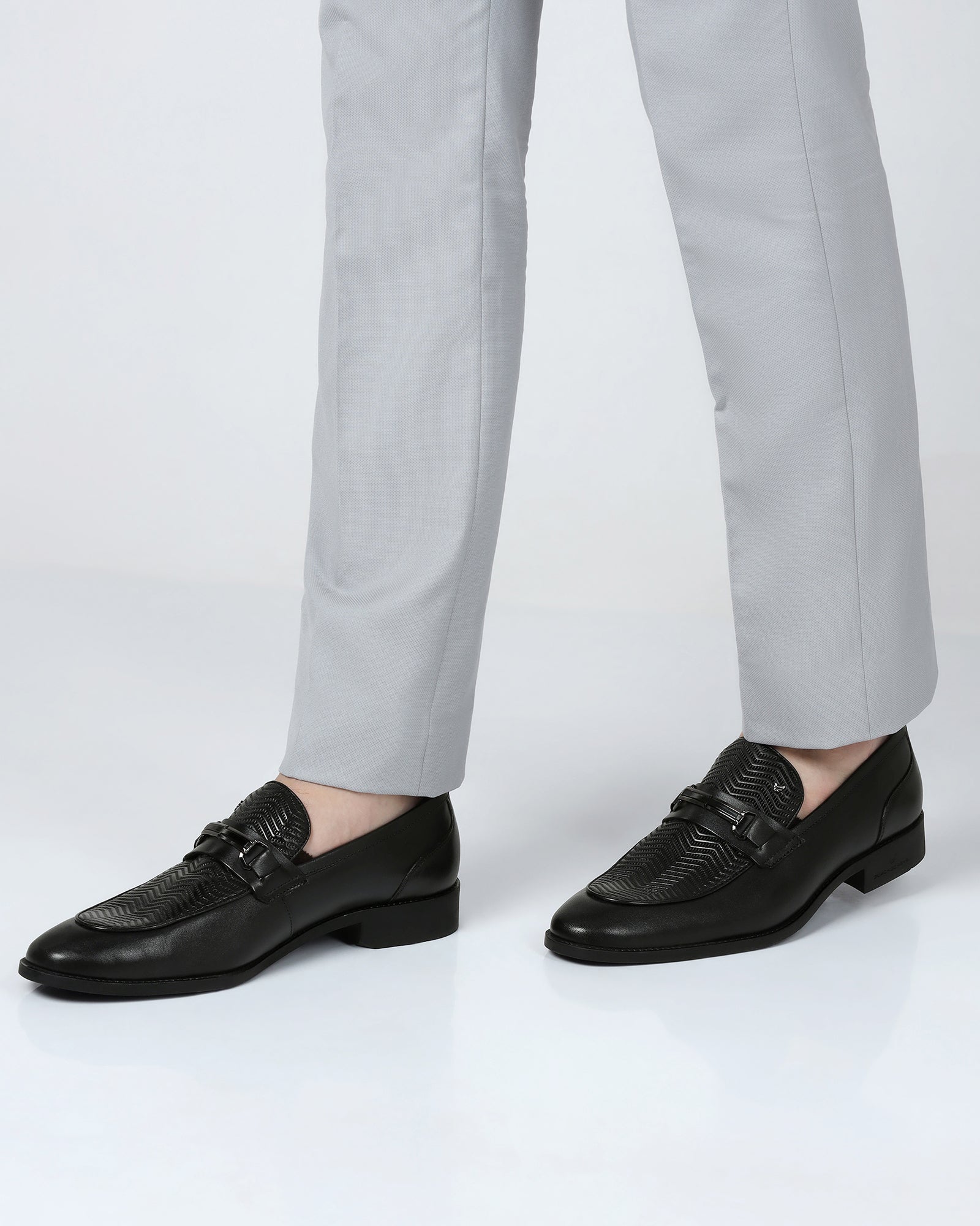 Black Textured Slip On Shoes - Apron