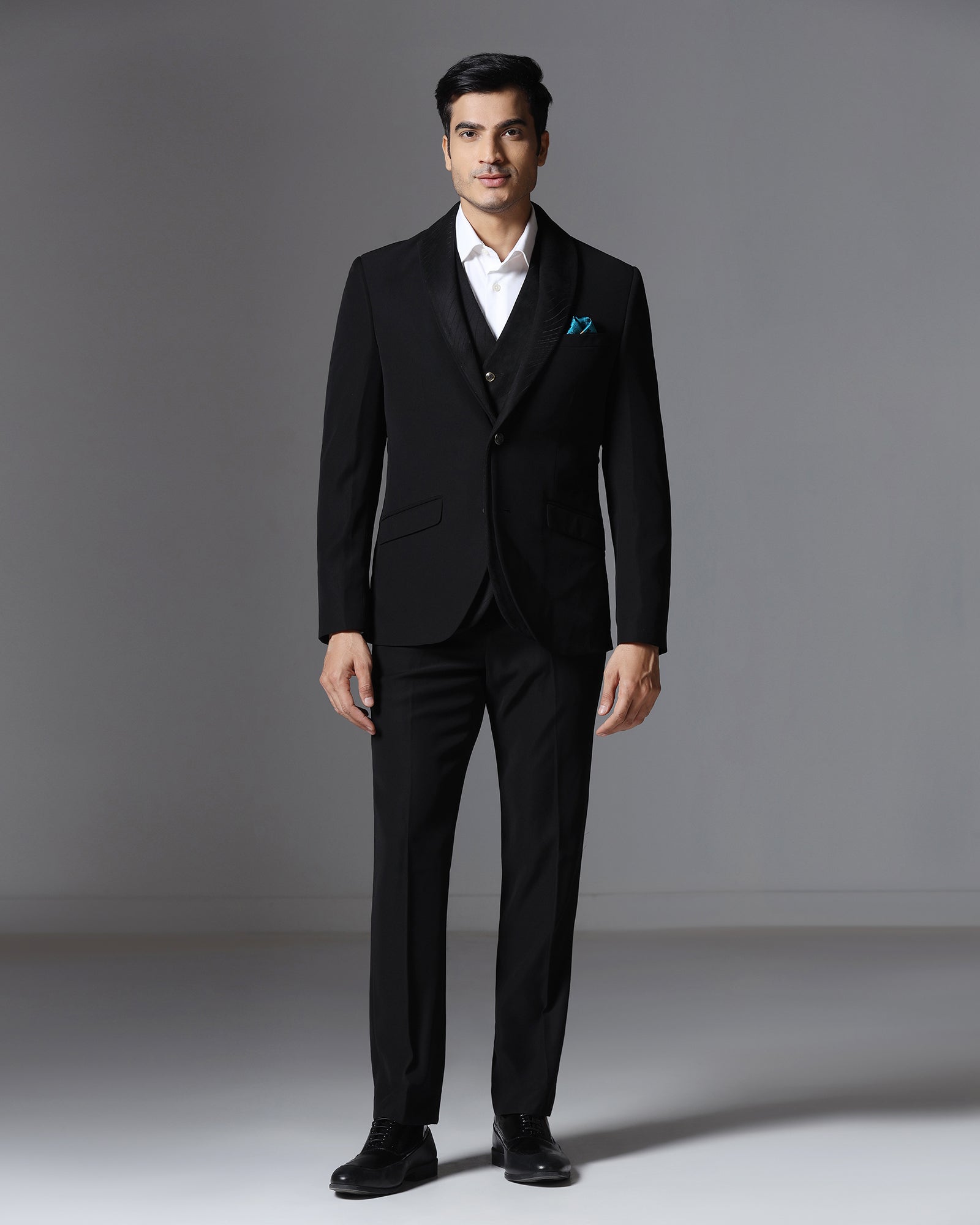 Black Three Piece Solid Suit - Erron