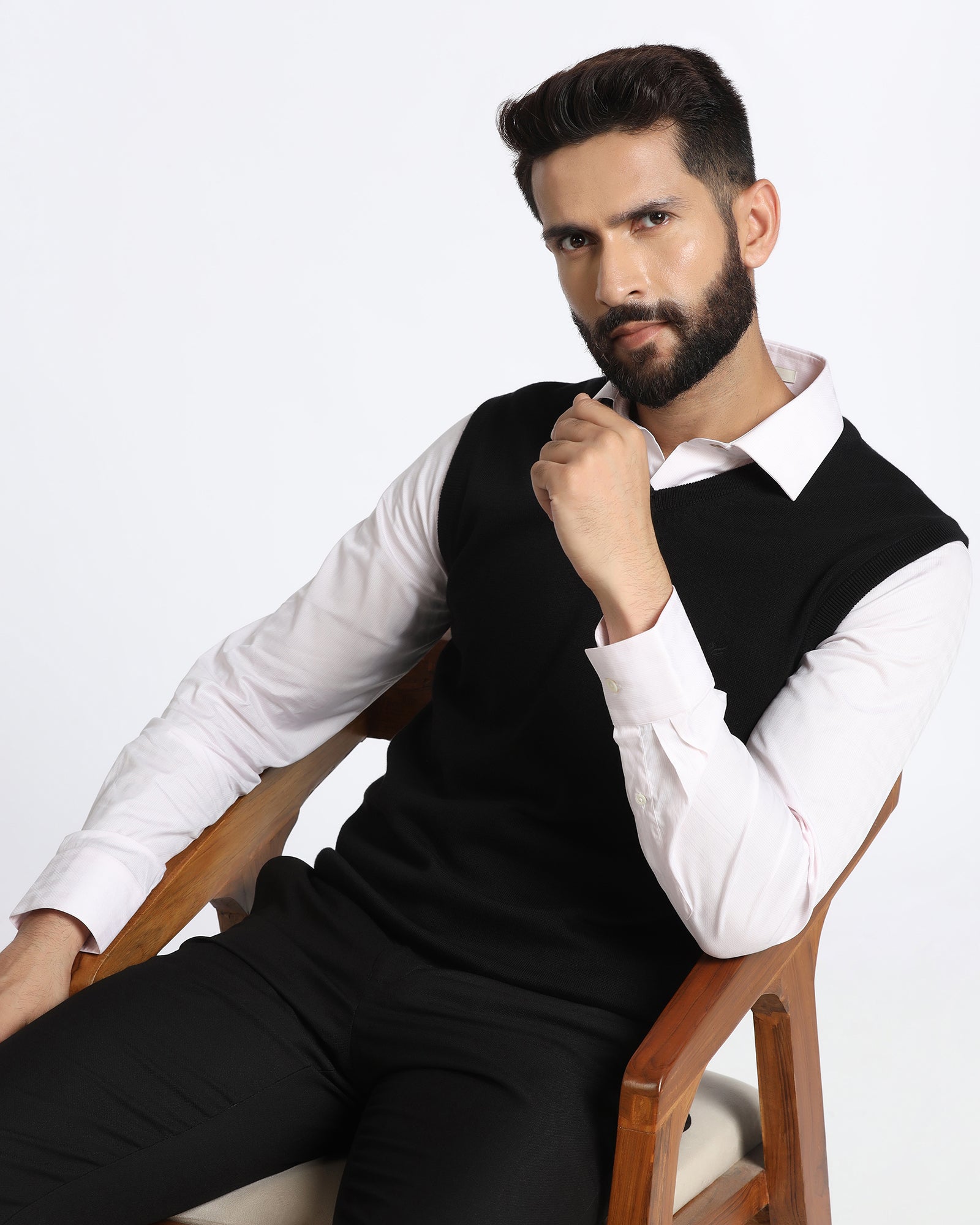 Black V-Neck Solid Sweater - Less