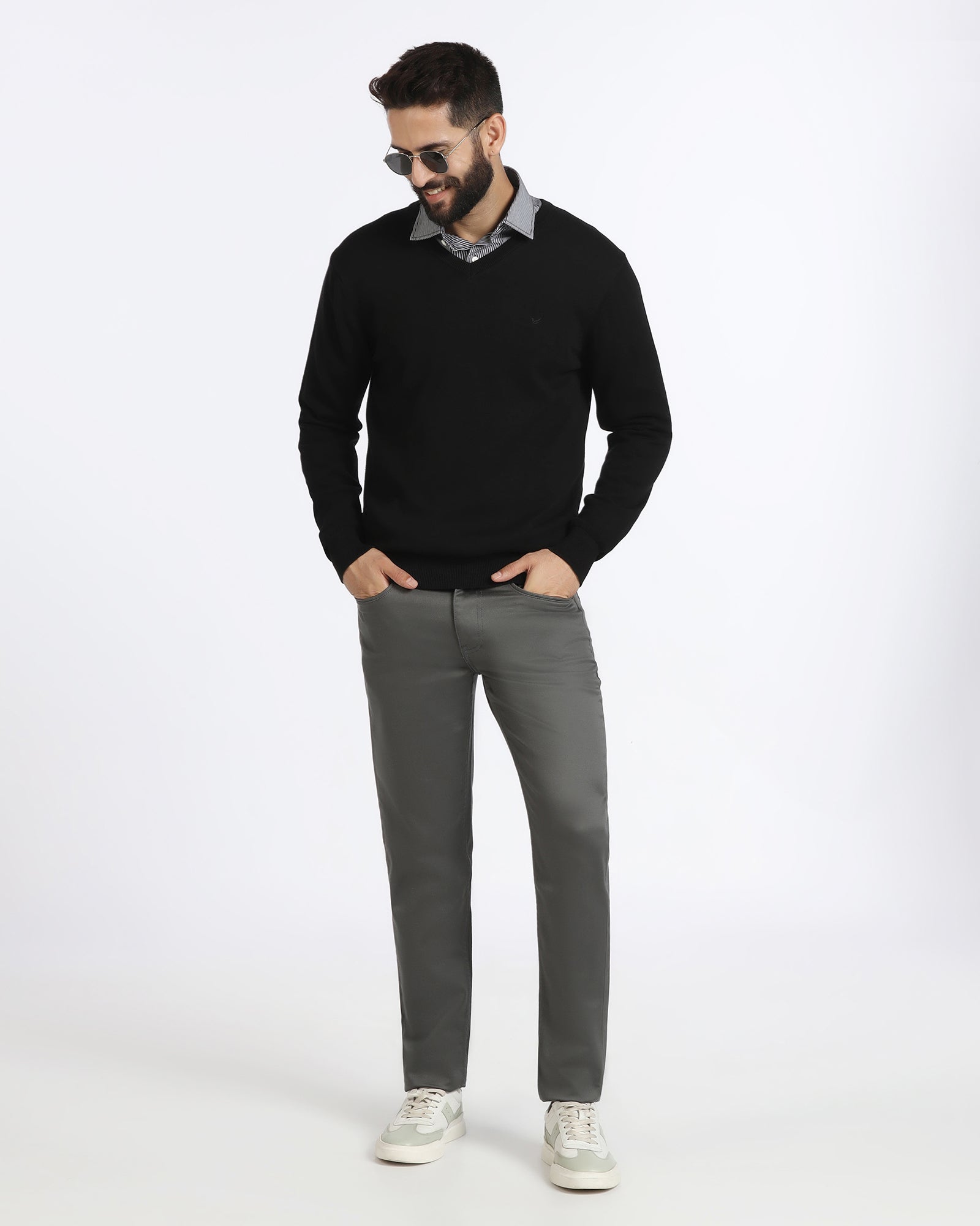 Black V-Neck Solid Sweatshirt - Vneckter