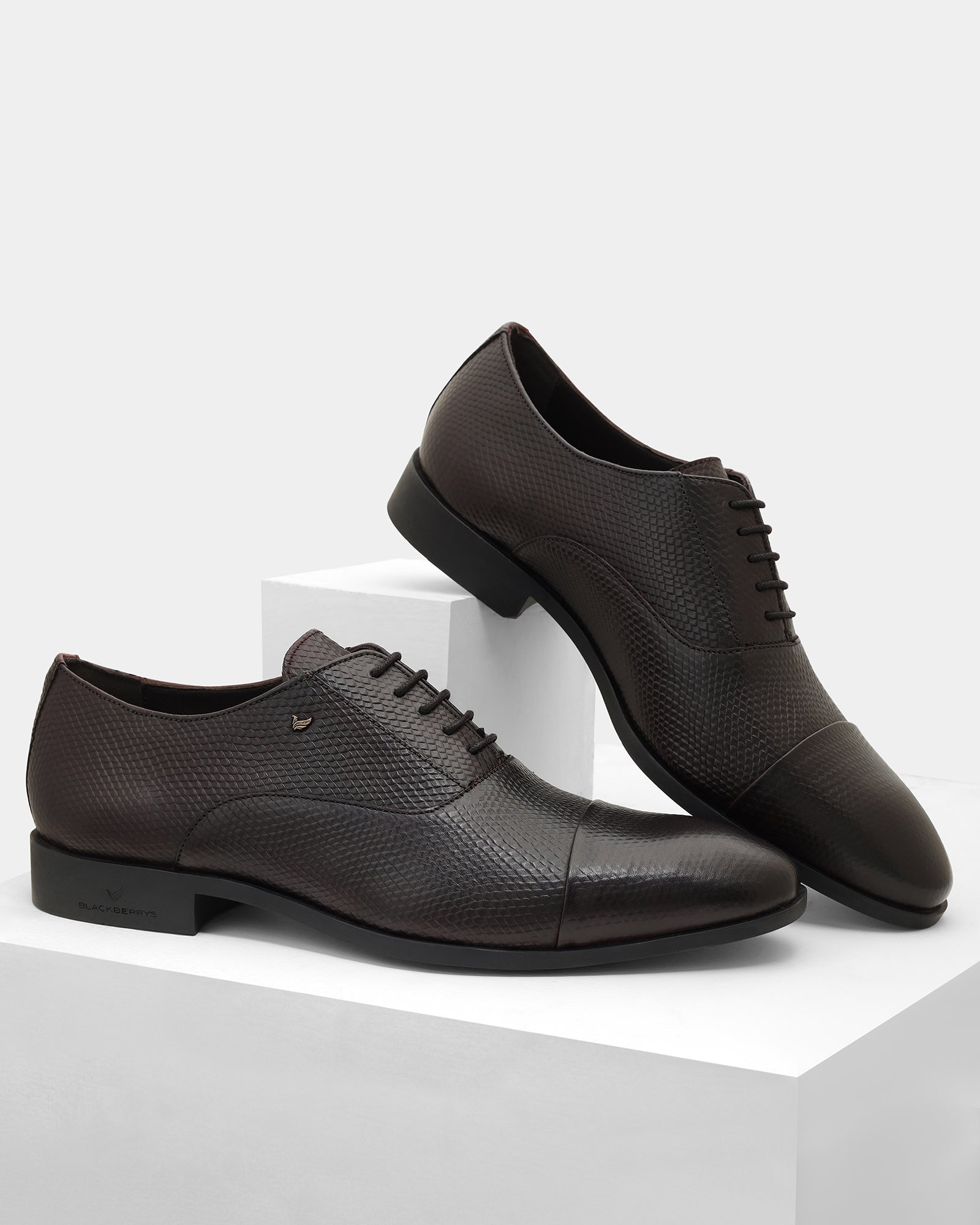 Burgundy Solid Oxford Shoes - Wibee