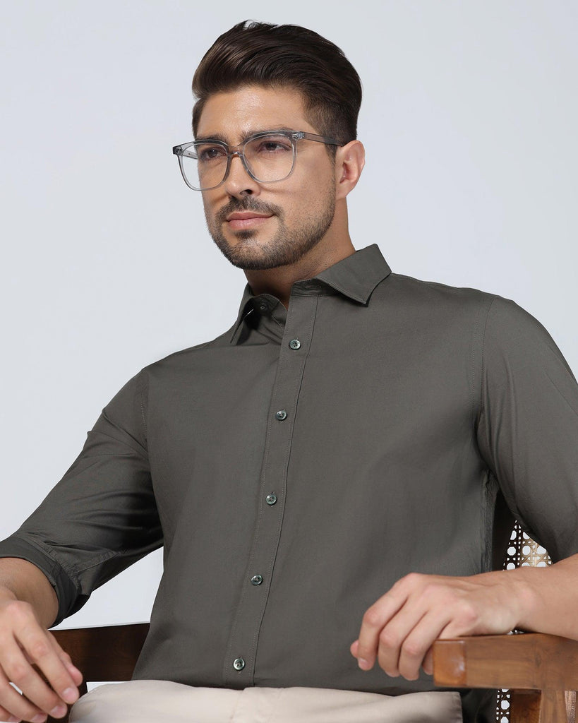 Casual Olive Solid Shirt - Lujo