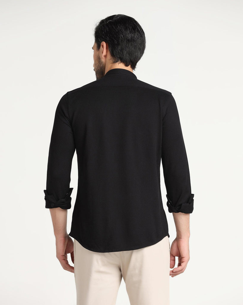 Casual Black Solid Shirt - Park