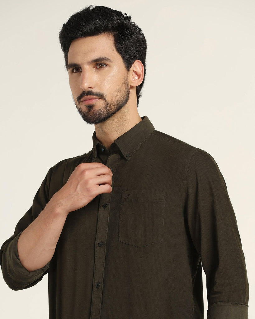 Casual Olive Solid Shirt - Jenga