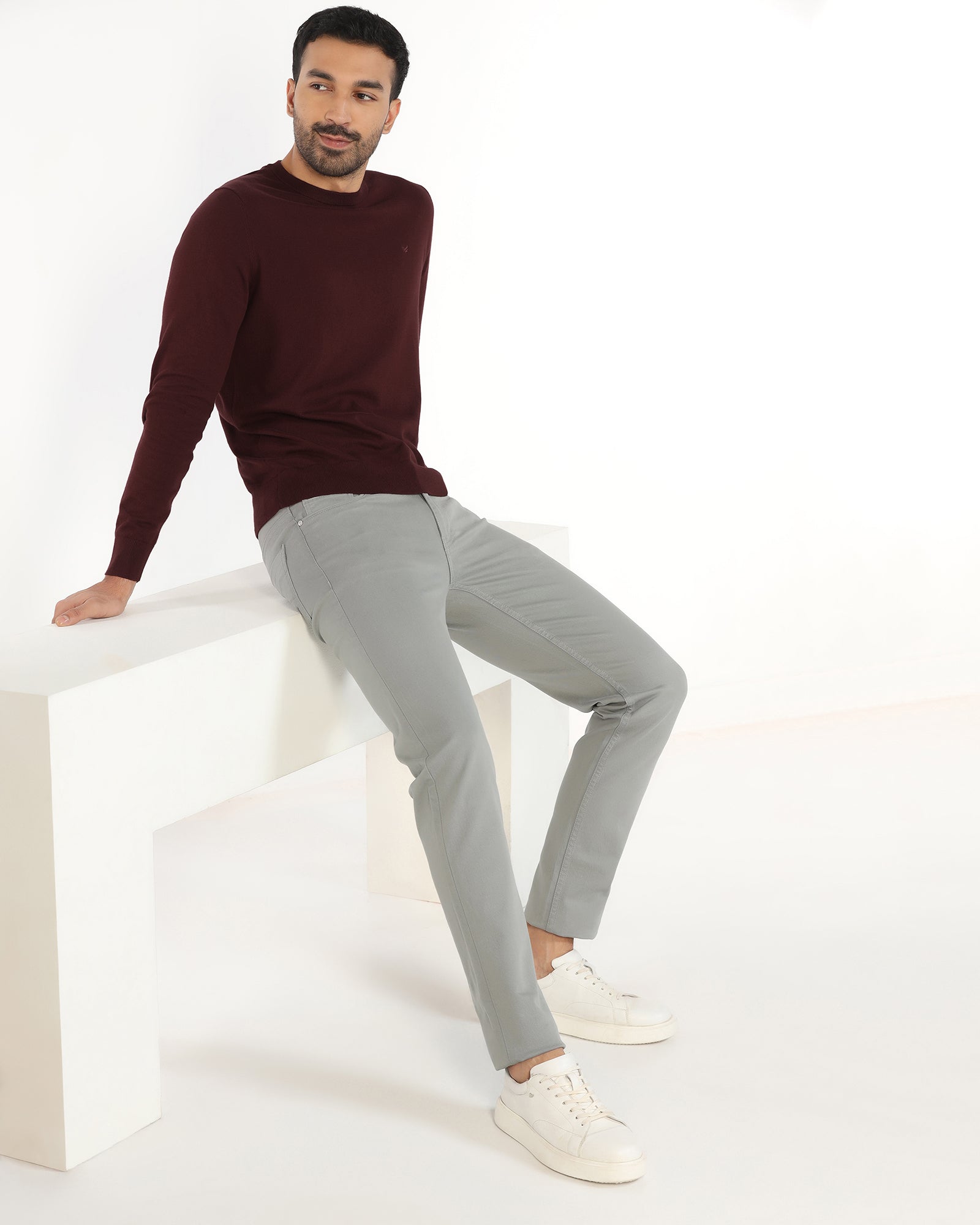 Cherry Lacquer Crew Neck Solid Sweater - Mario