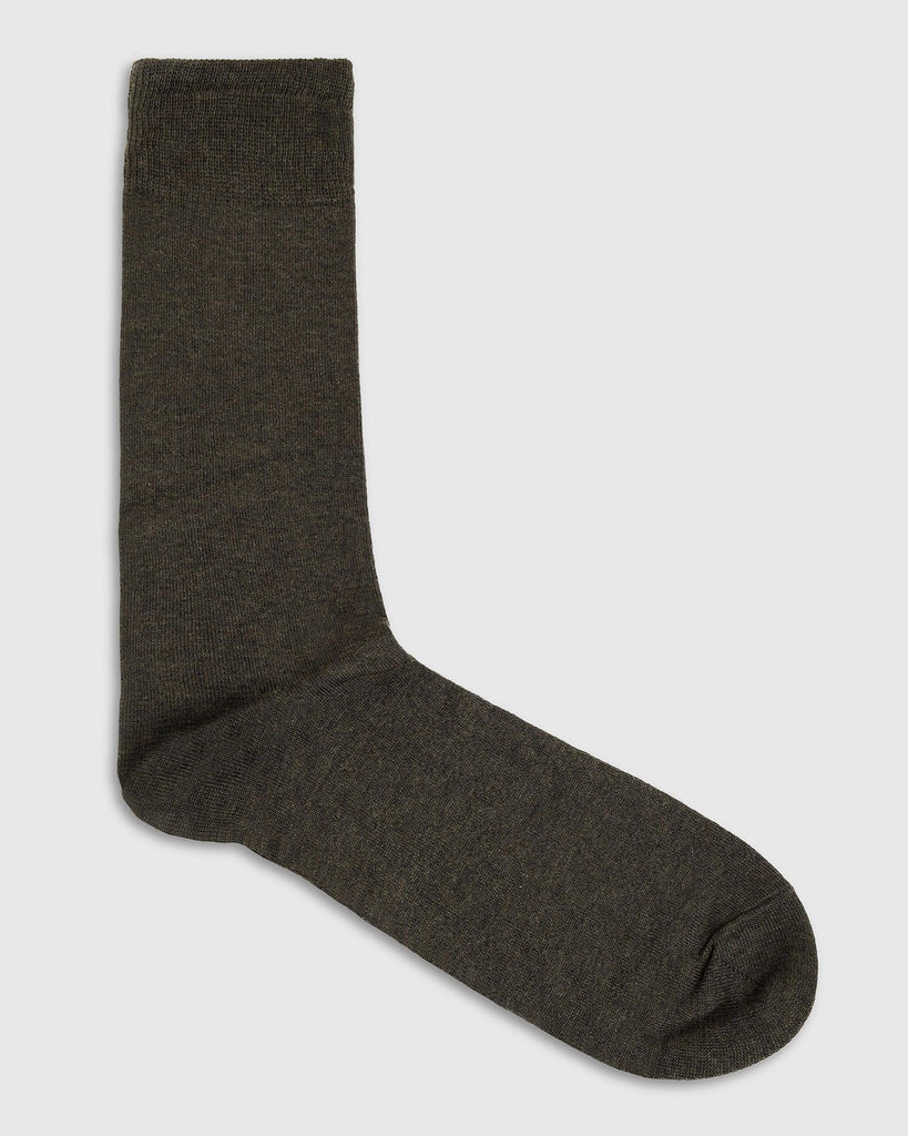 Cotton Olive Solid Socks - Raylly