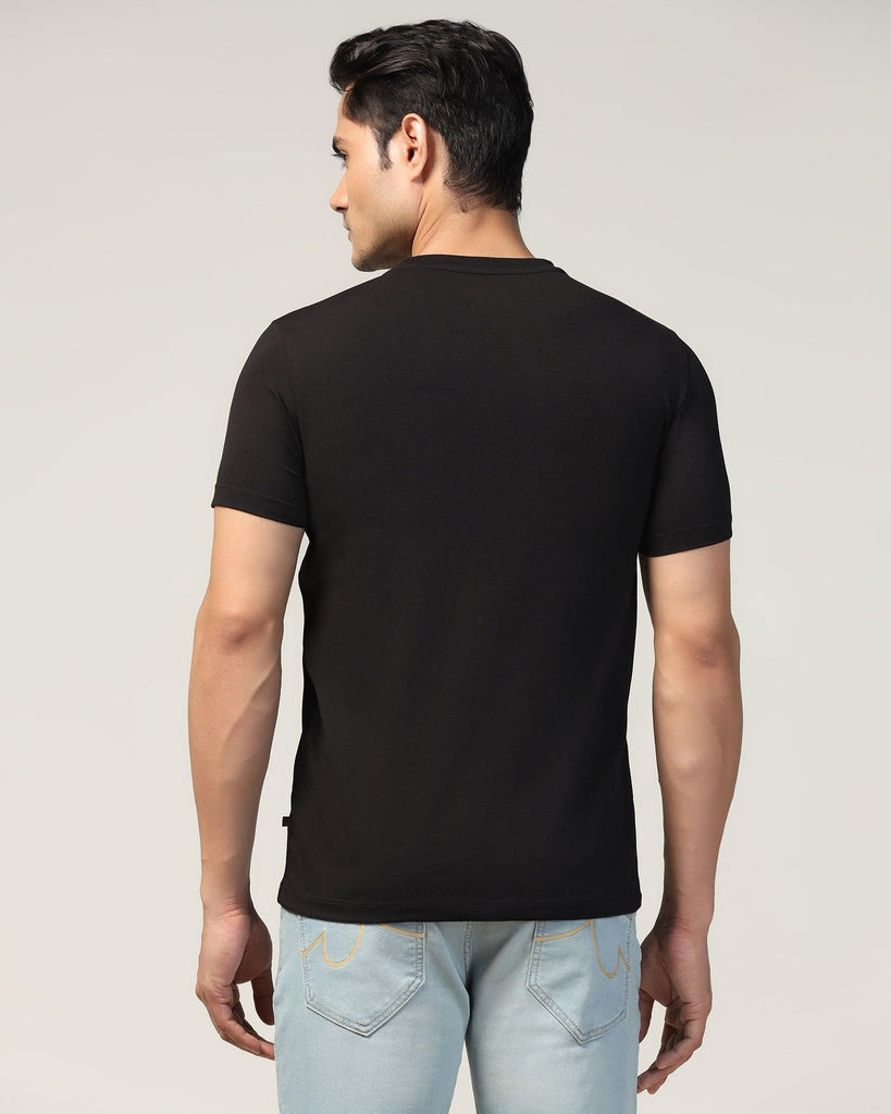 Crew Neck Black Solid T-Shirt - Noah