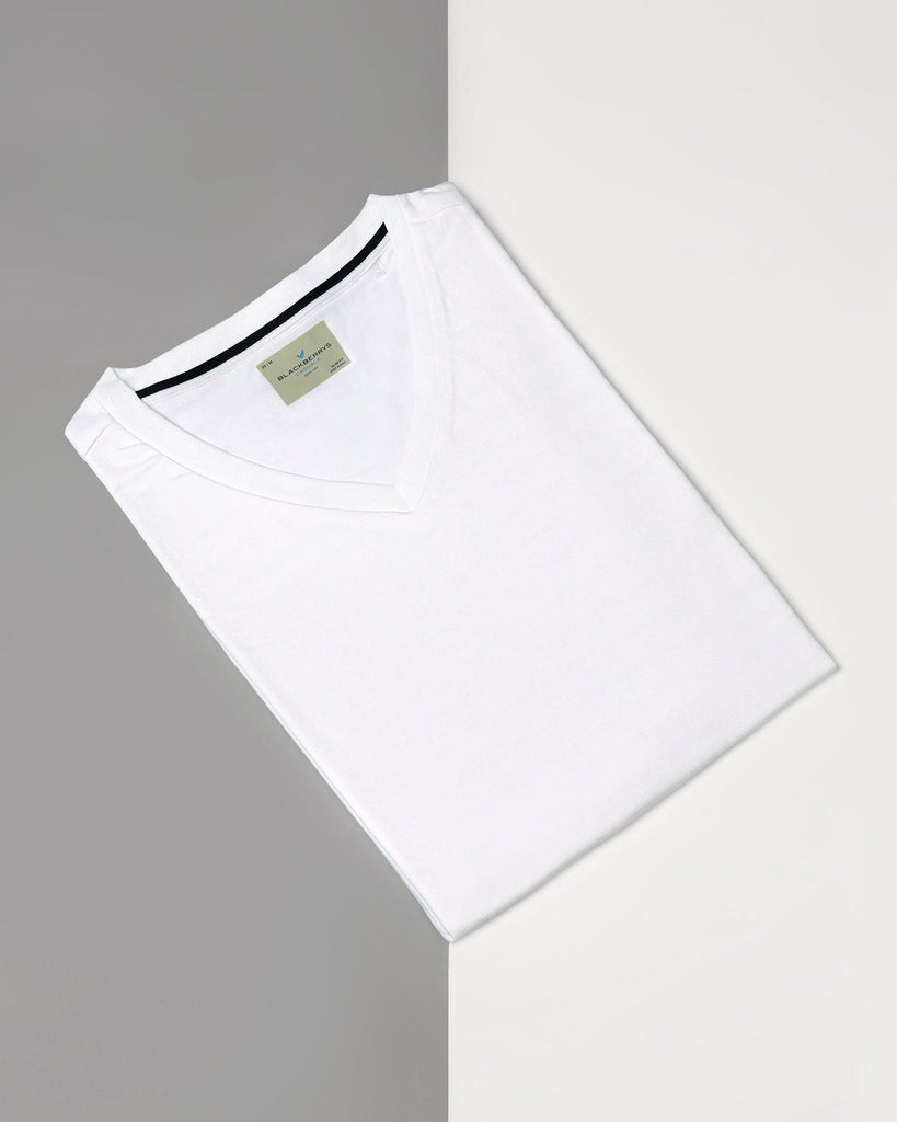 V-Neck White Solid T-Shirt - Koi