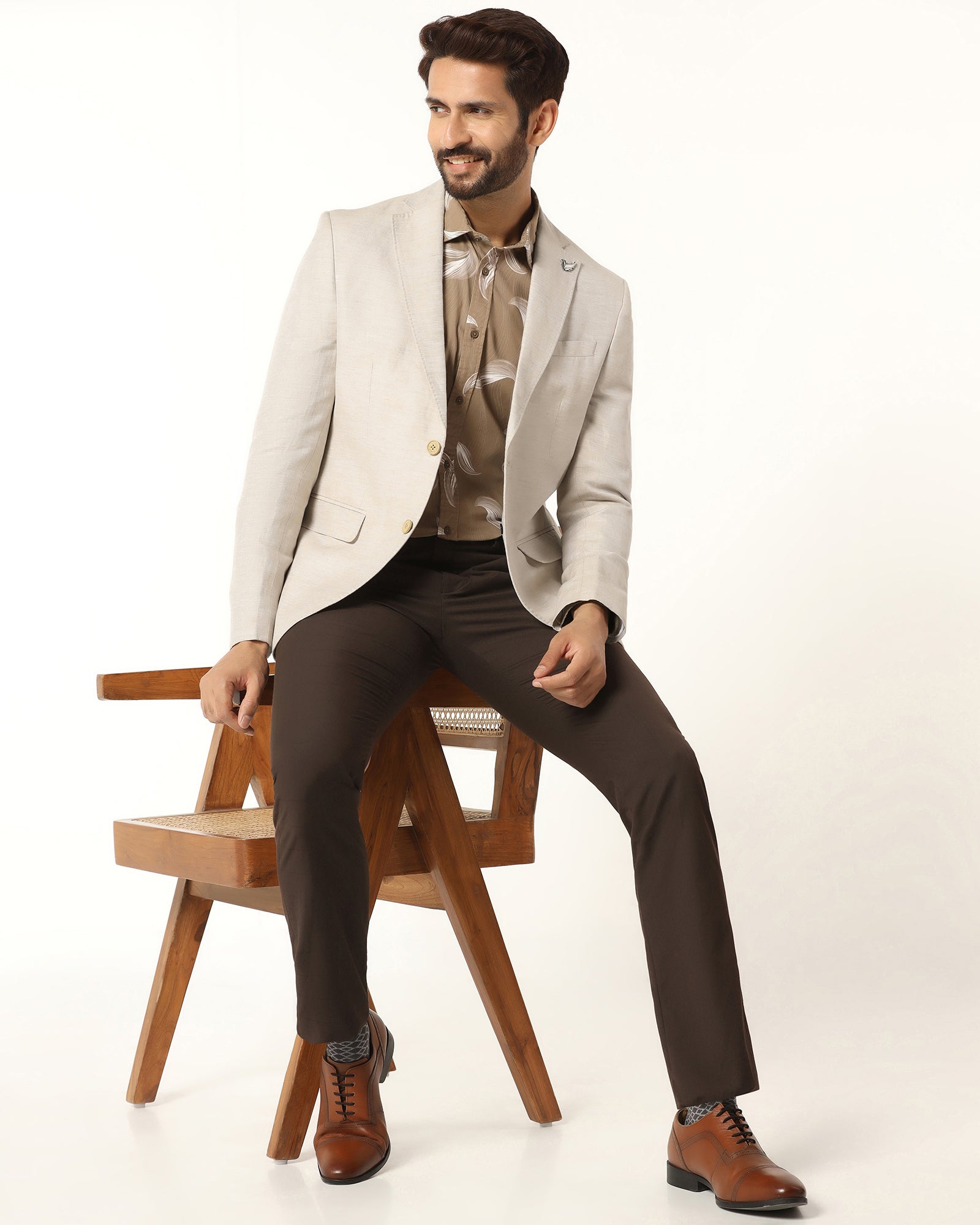 Formal Beige Solid Blazer - Gravity