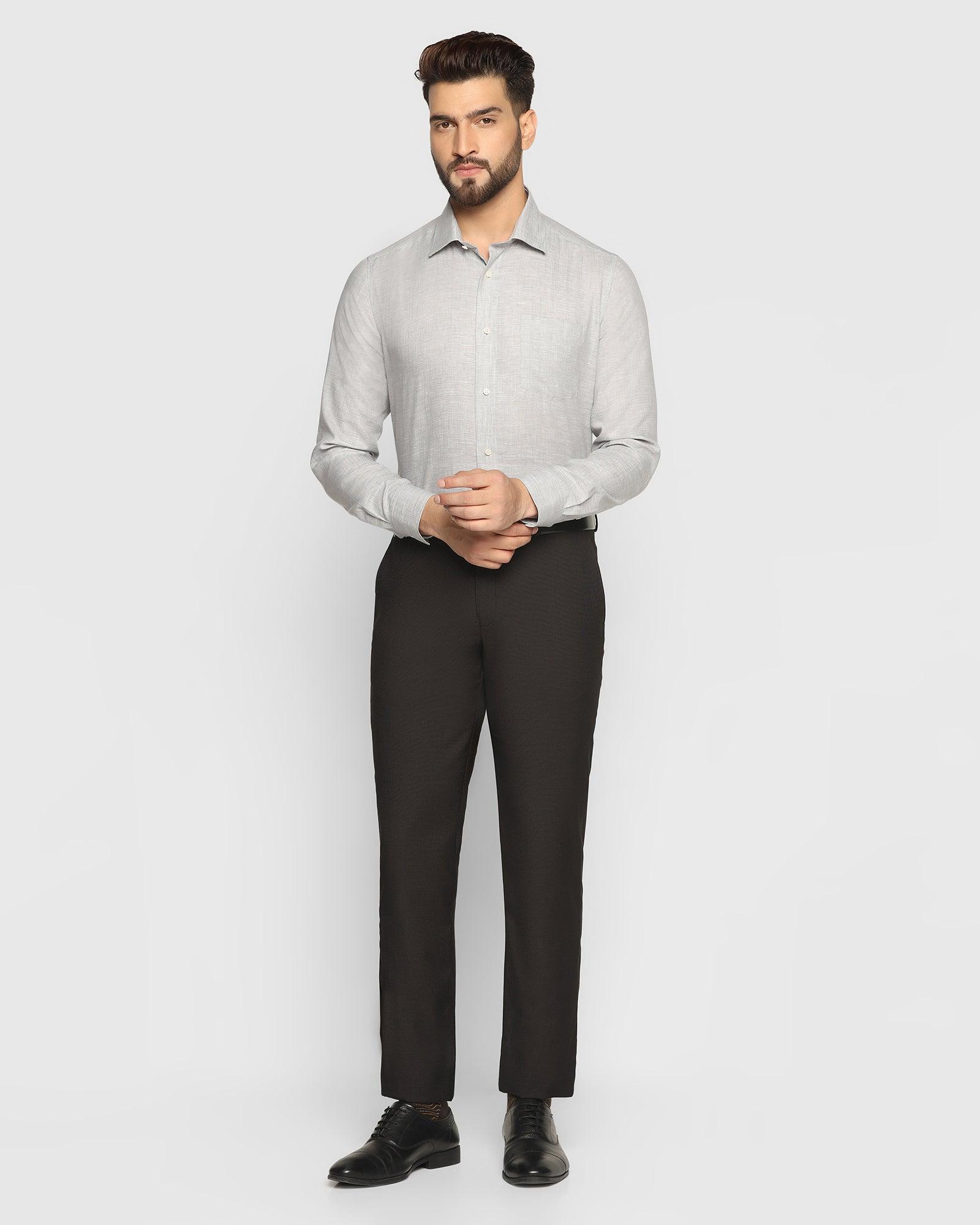 What color shirt goes with grey pants and black shoes for a man? - Quora