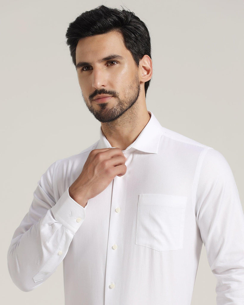 Formal White Solid Shirt - Beetle