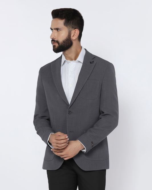 Grey Solid Blazer - Modelo