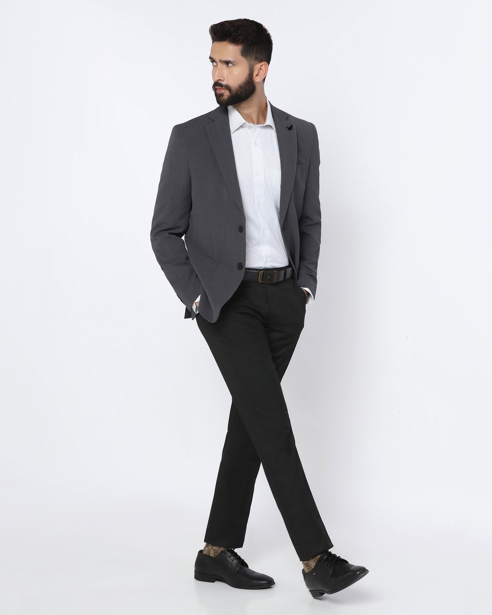 Grey Solid Blazer - Modelo