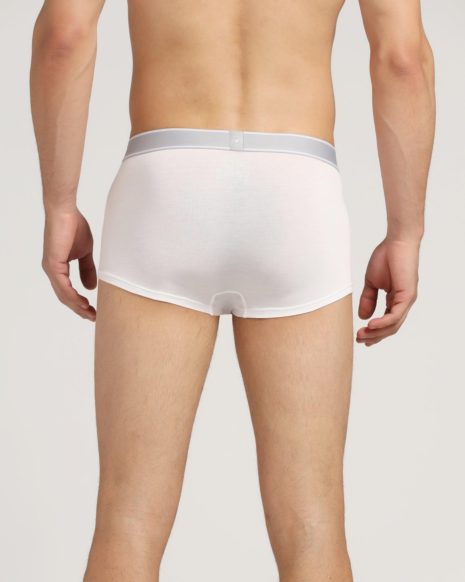 White Solid Trunk - Roman - Blackberrys