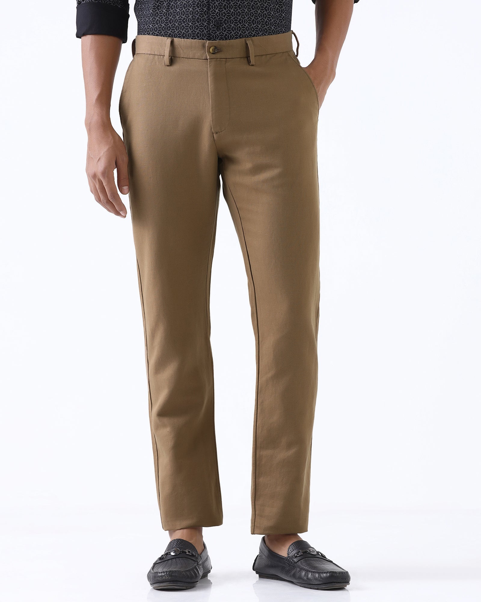 Khaki Linen Solid Khakis - Hazel
