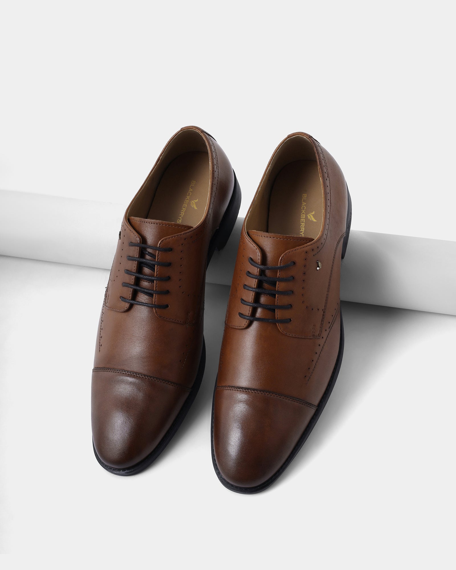 Leather Tan Solid Derby Shoes - Ally