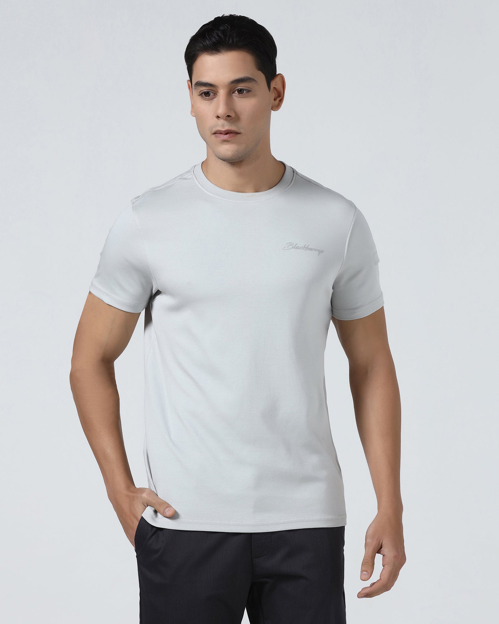 Light Grey Crew Neck Solid T-Shirt - Douglas