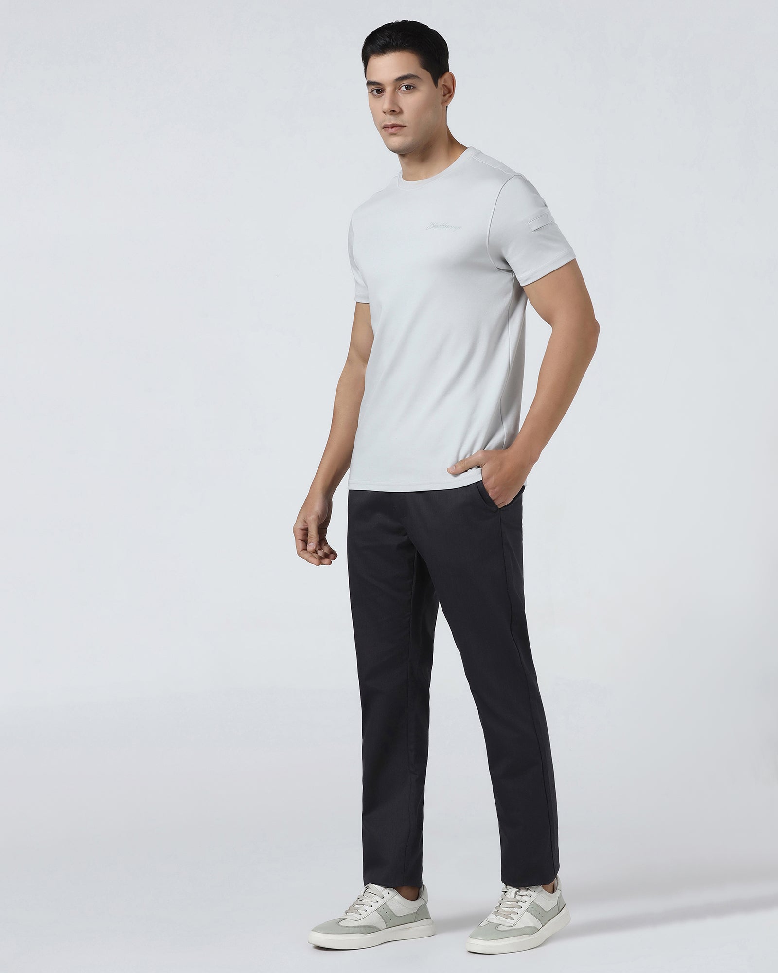 Light Grey Crew Neck Solid T-Shirt - Douglas