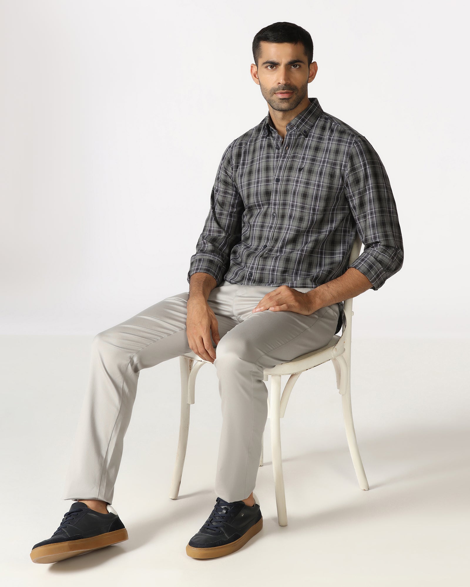 Light Grey Solid Khakis - Thale