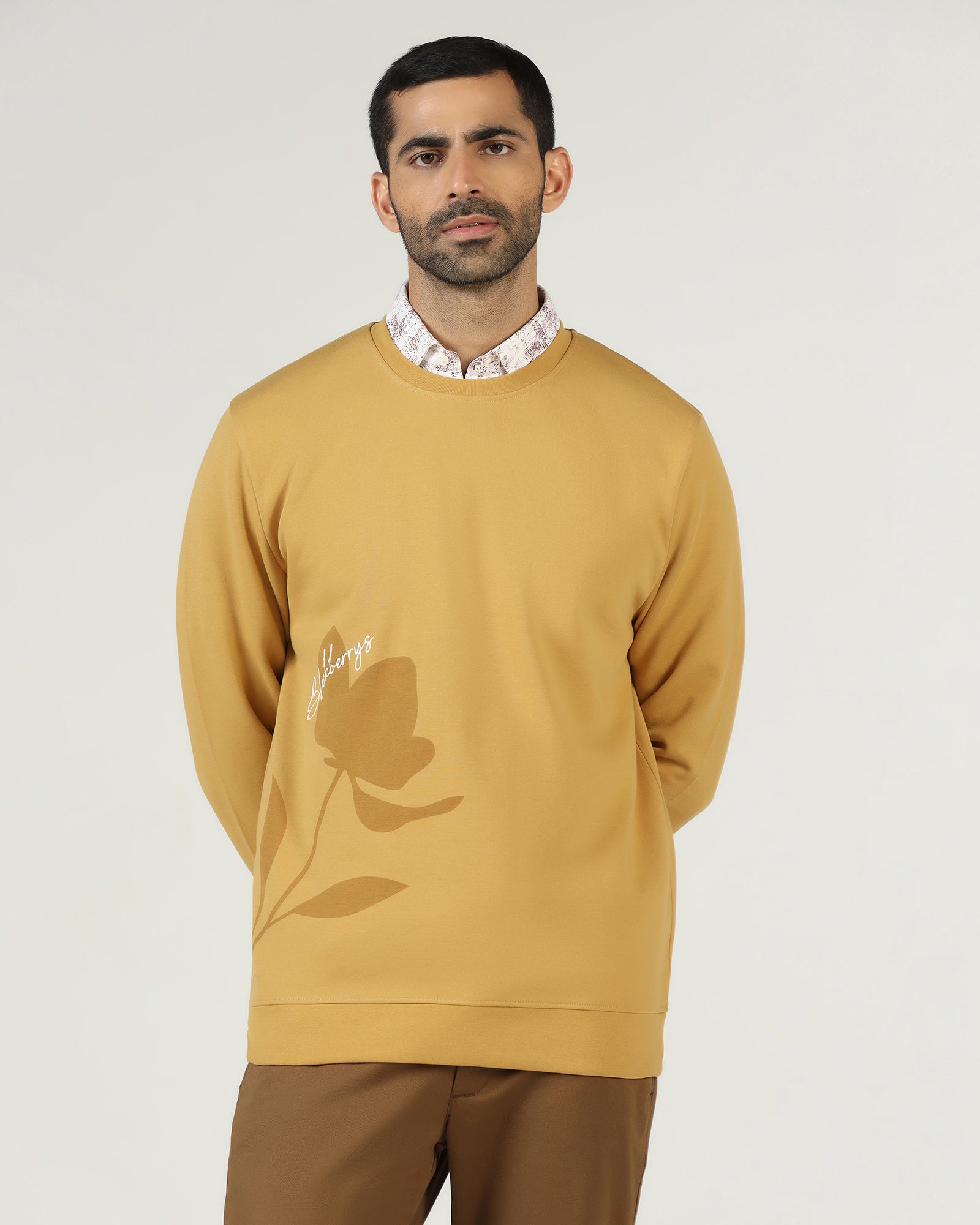 Mustard Crew Neck Solid Sweatshirt - Eve