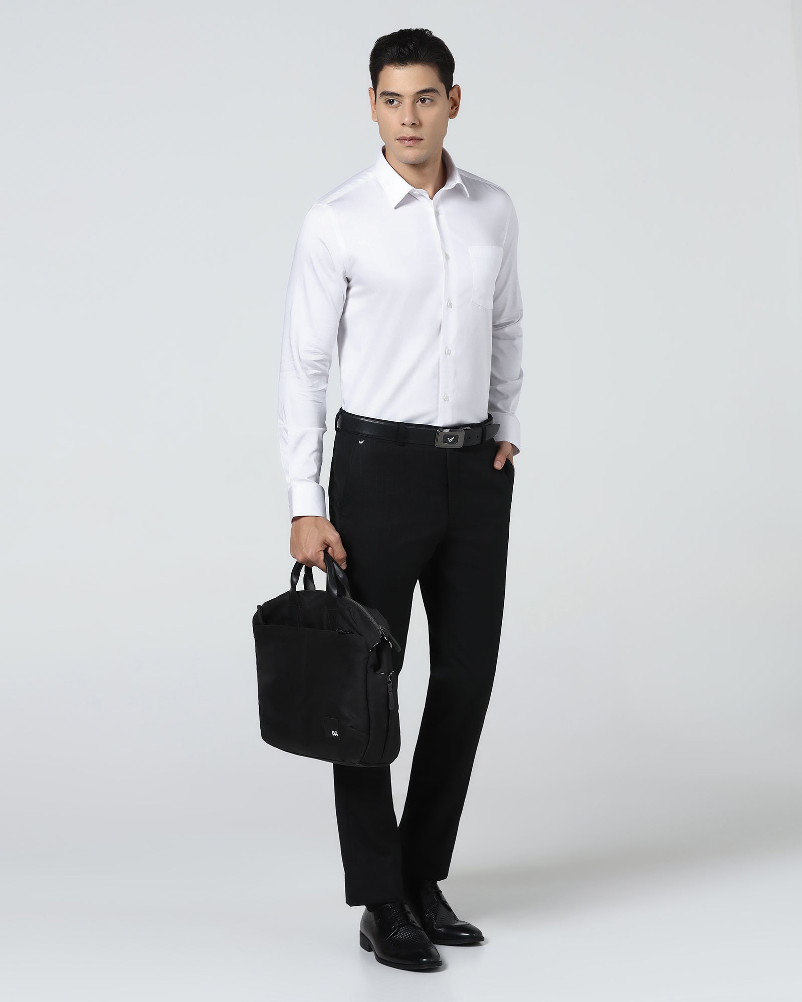 White Unwrinkle Solid Shirt - Sailor