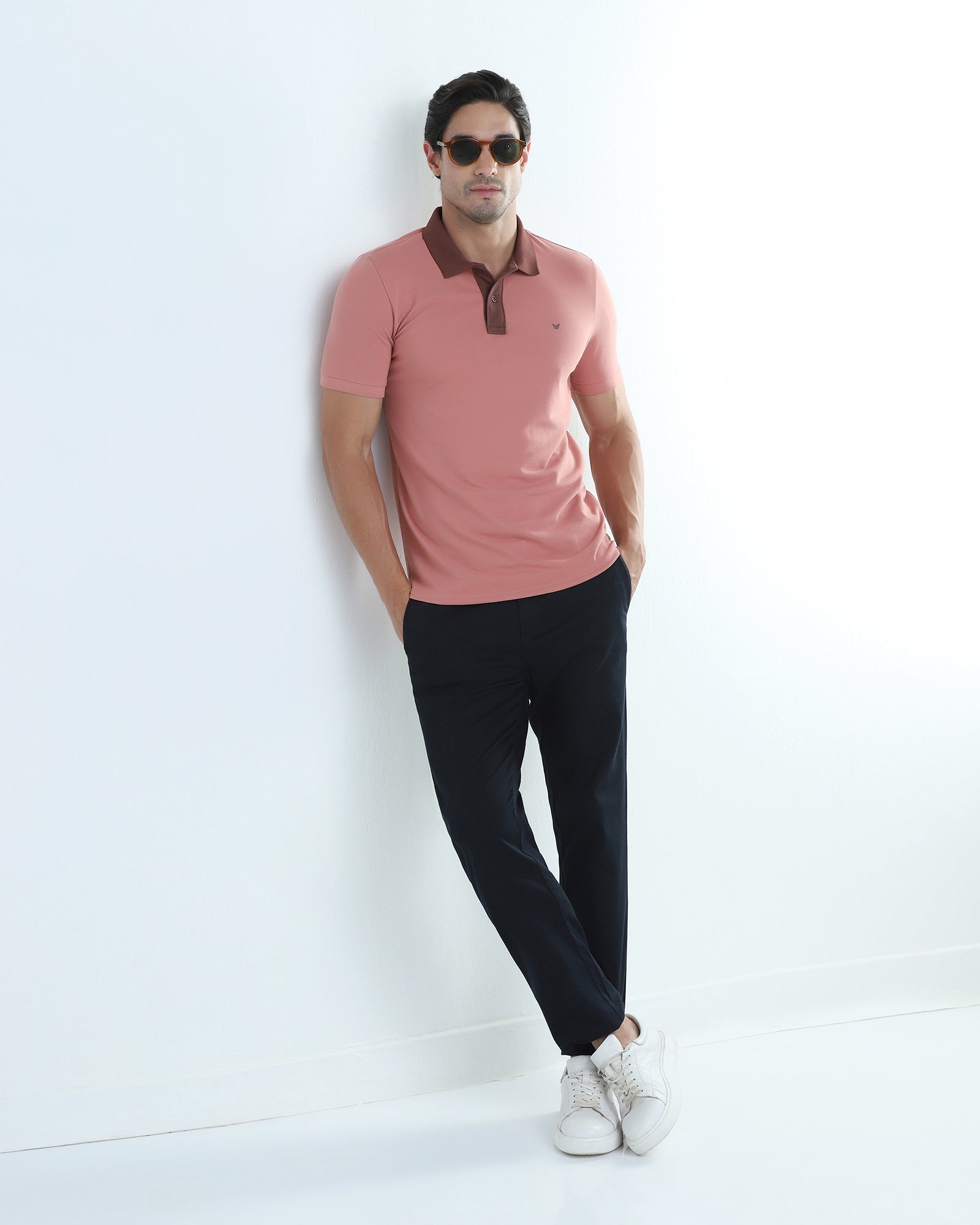 Navy Textured Khakis - Fint