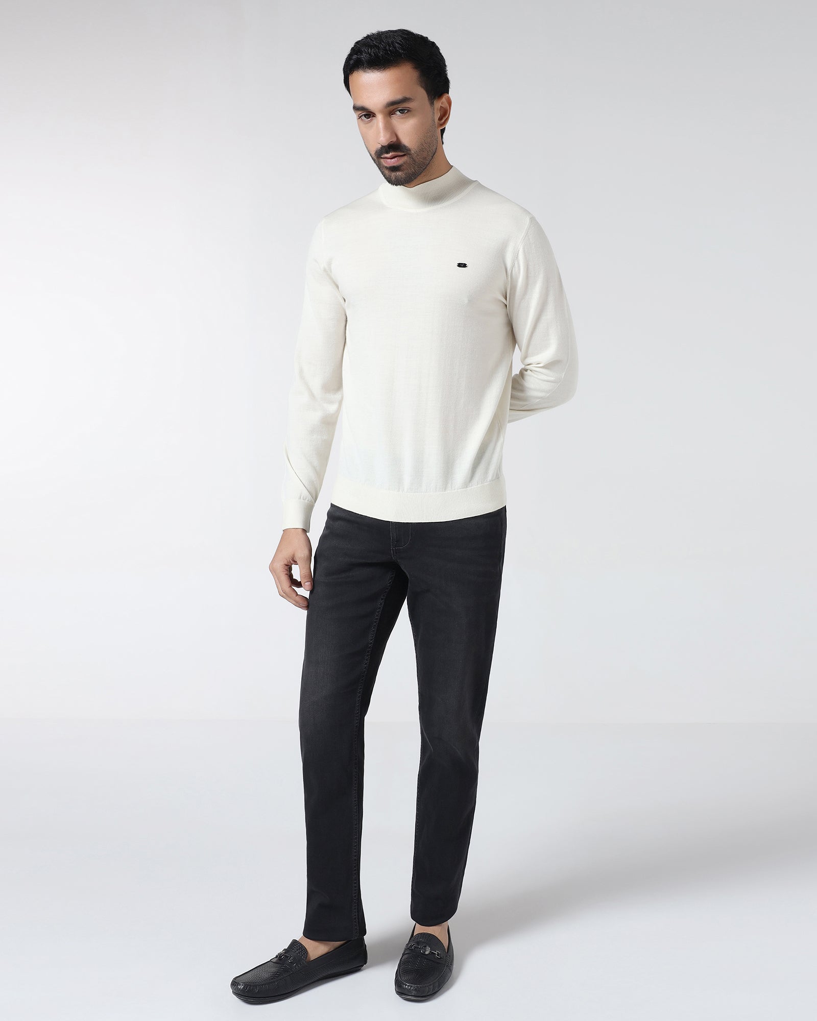 Off White Solid Sweater - Jester