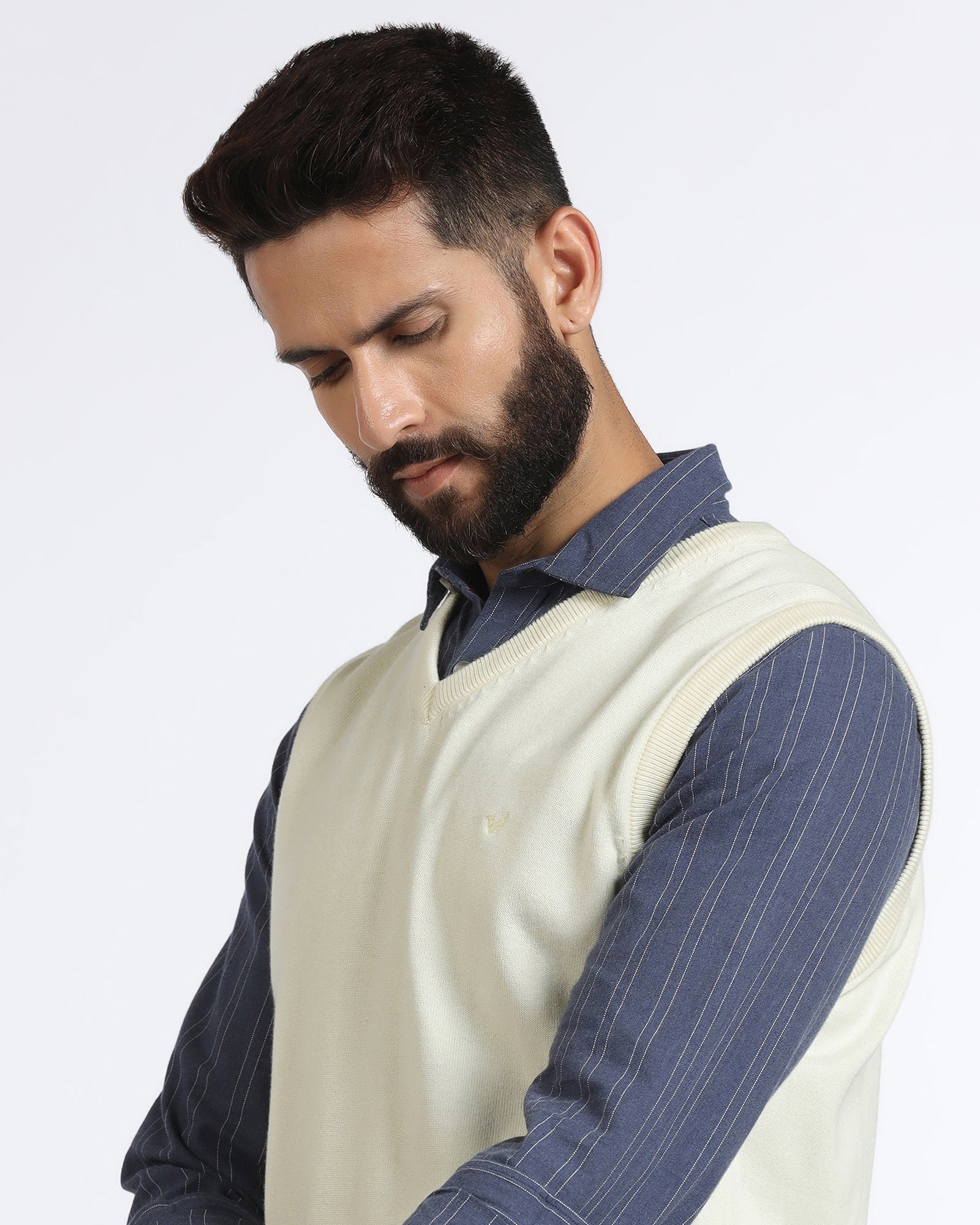 Off White V-Neck Solid Sweatshirt - Less