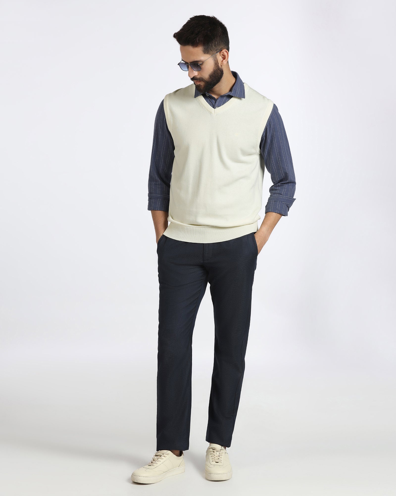 Off White V-Neck Solid Sweatshirt - Less