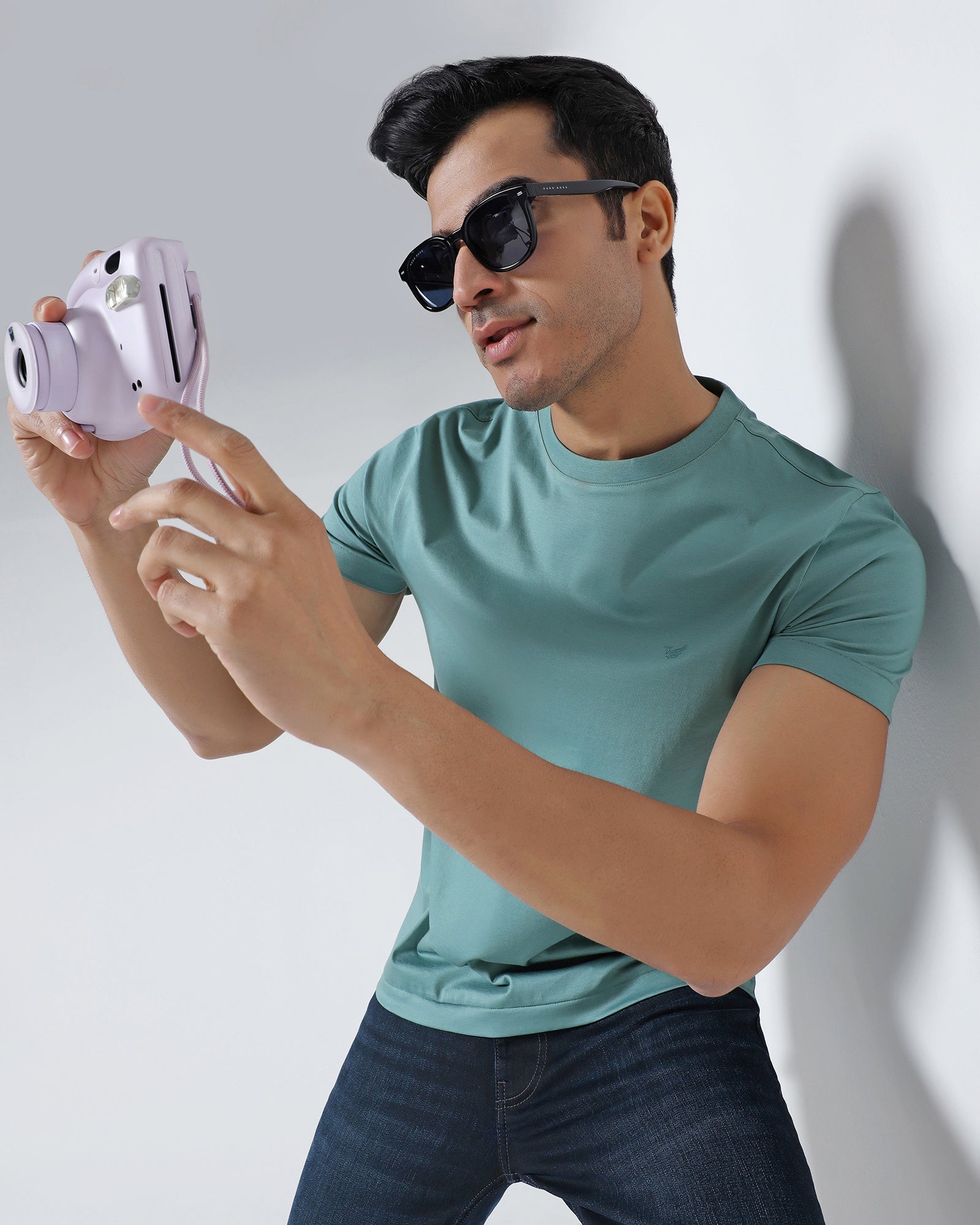 Pista Green Crew Neck Solid T-Shirt - Peralta