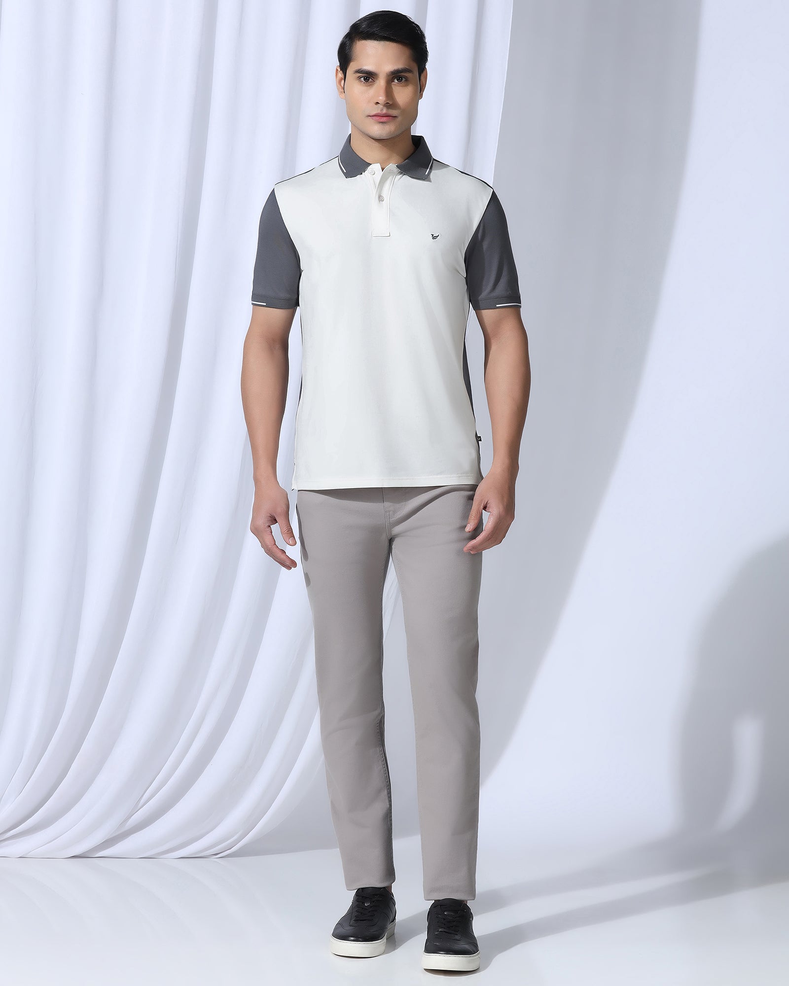 Polo Grey Solid T-Shirt - Mike