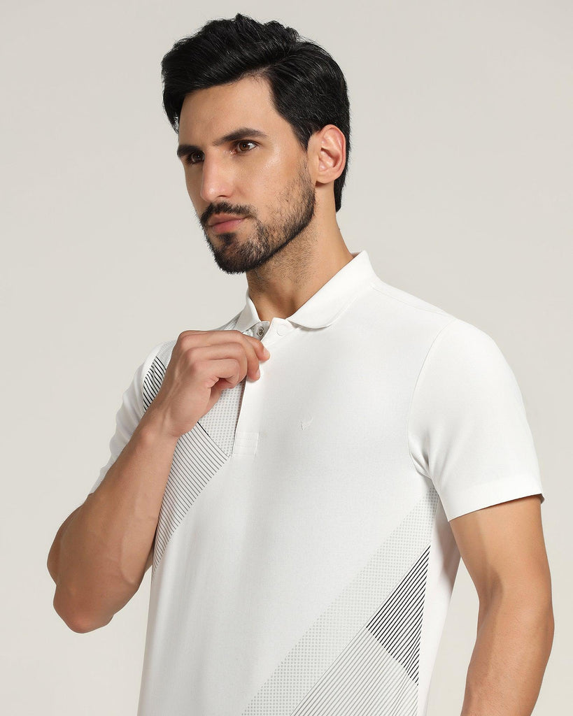 TechPro Polo White Solid T-Shirt - Walker