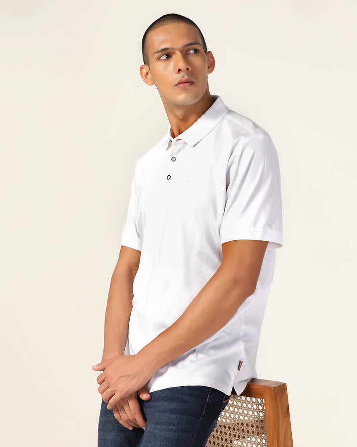 Polo White Solid T-Shirt - Toll