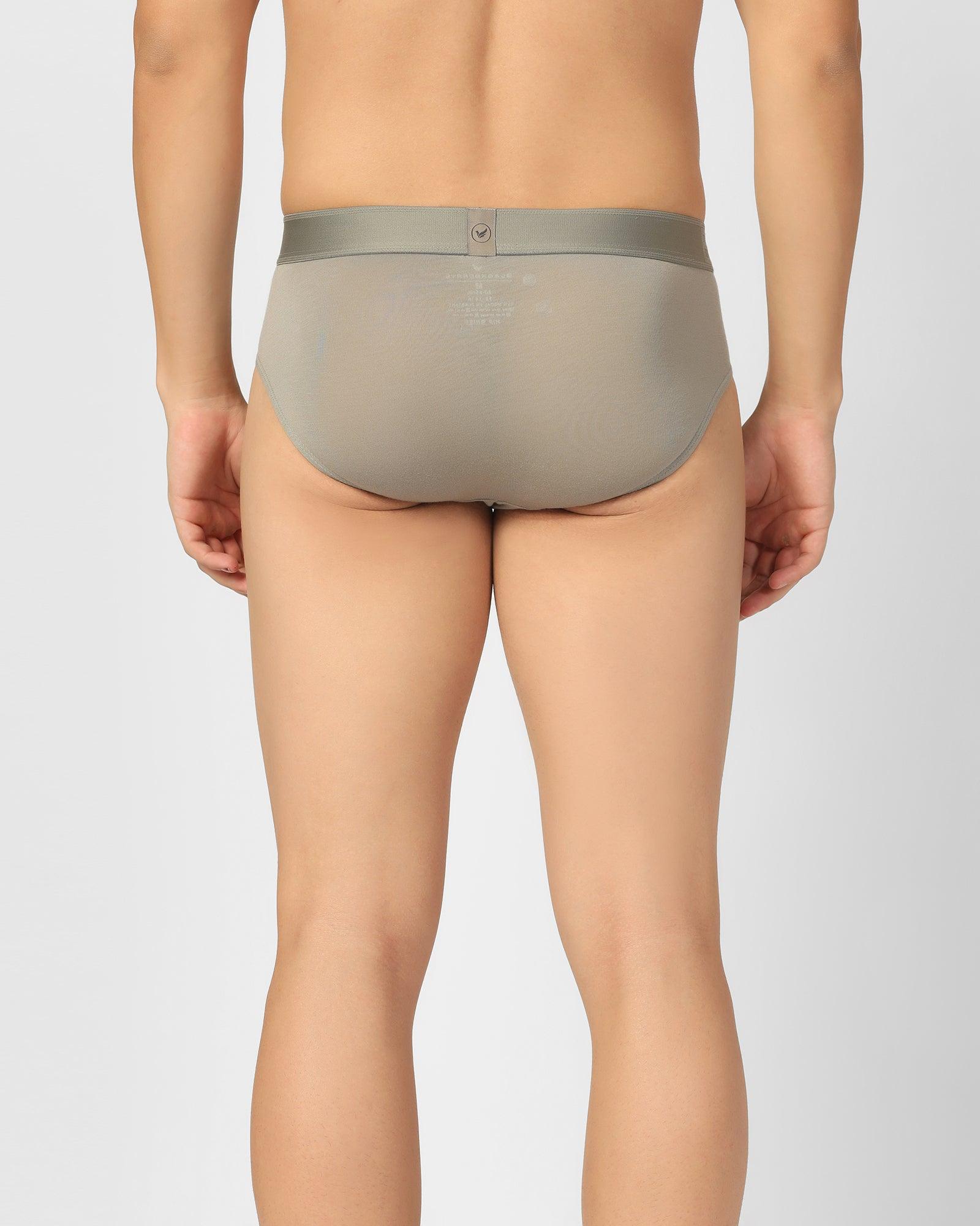 Regular Fit Brief In Fresh Grey (Russel) - Blackberrys