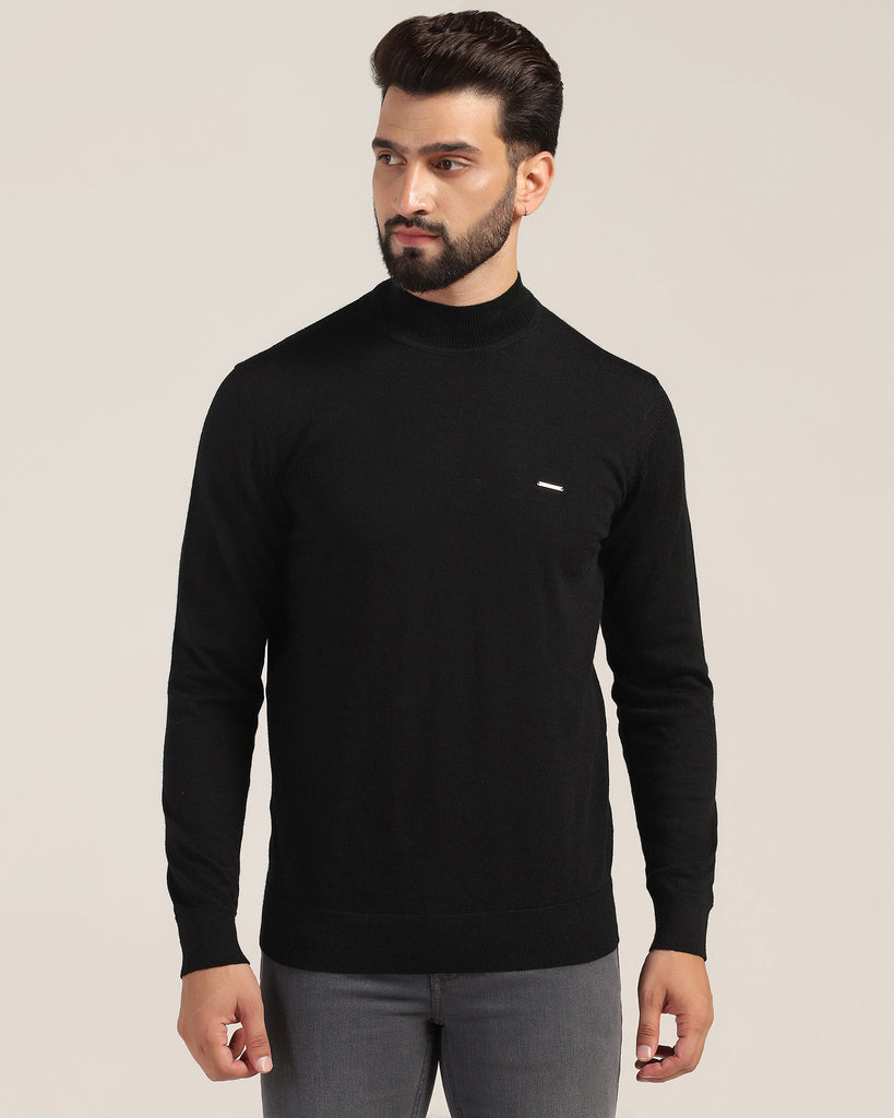 Round Neck Black Solid Sweater - Jester